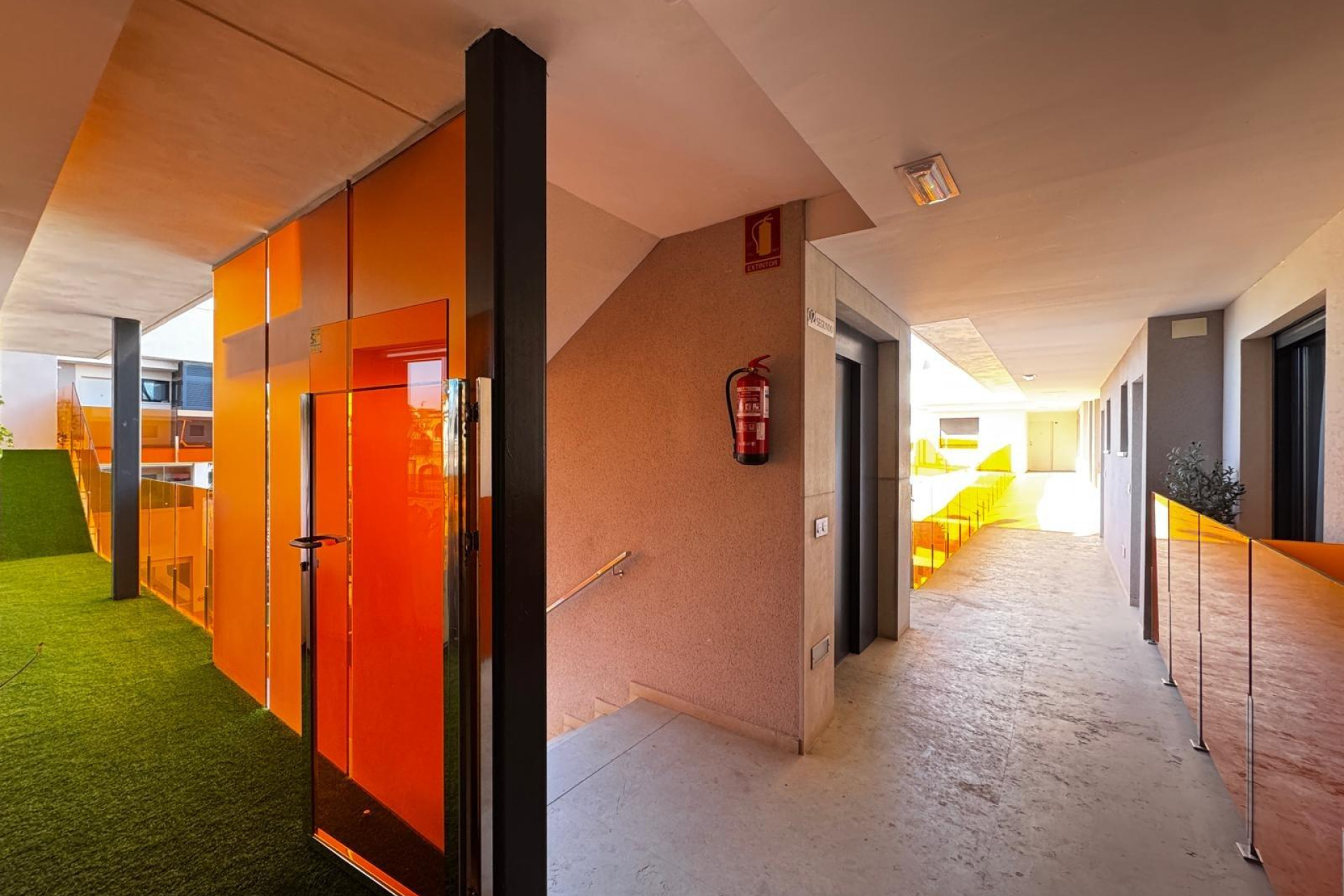 Resale - Apartment  - Torrevieja - Playa del Cura