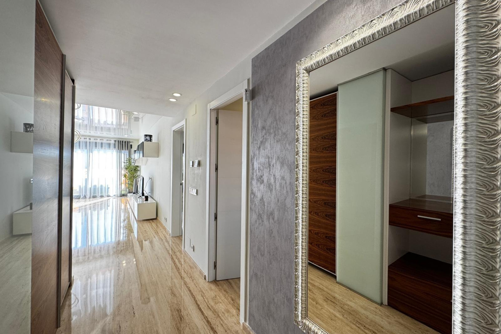 Resale - Apartment  - Torrevieja - Playa del Cura