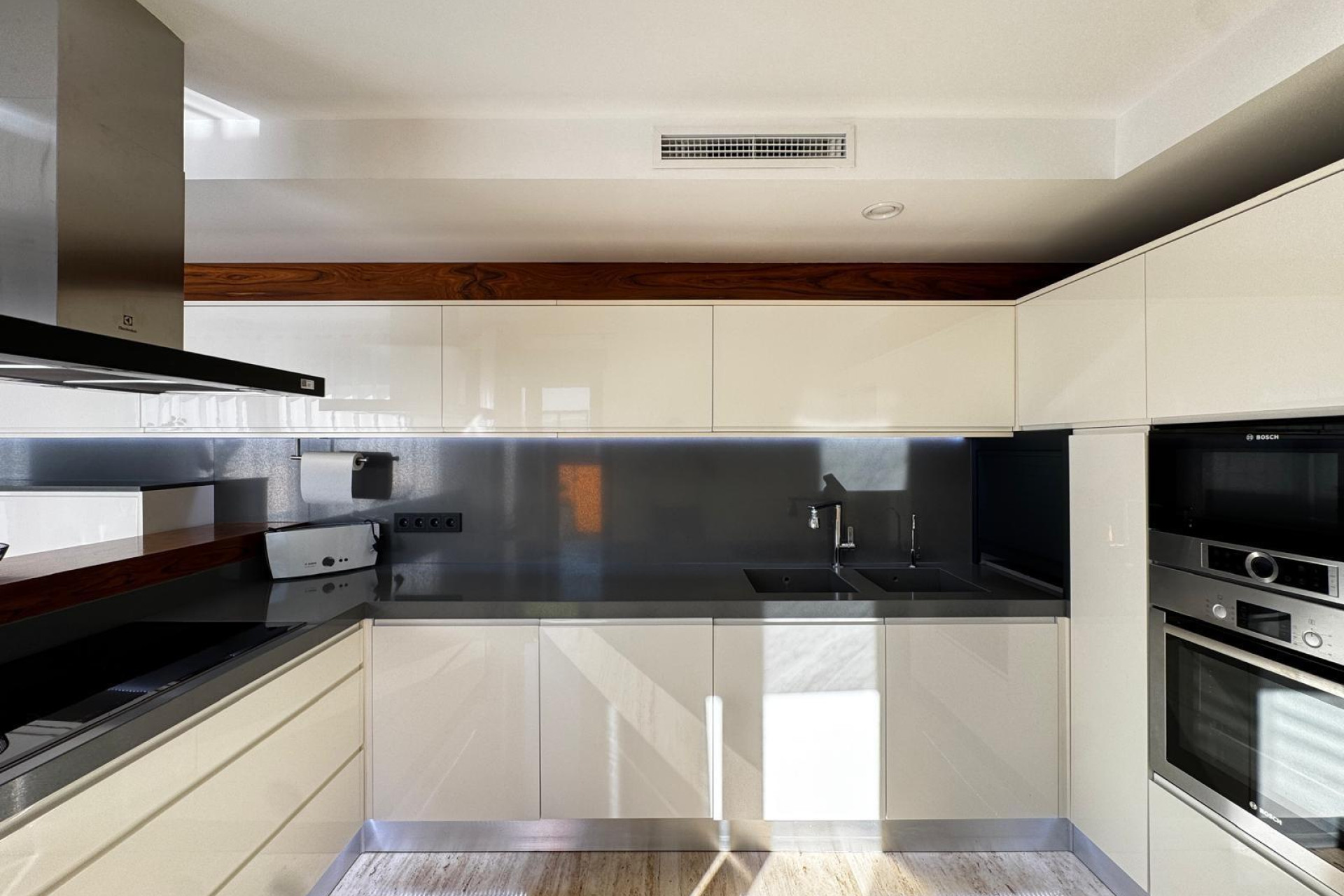 Resale - Apartment  - Torrevieja - Playa del Cura