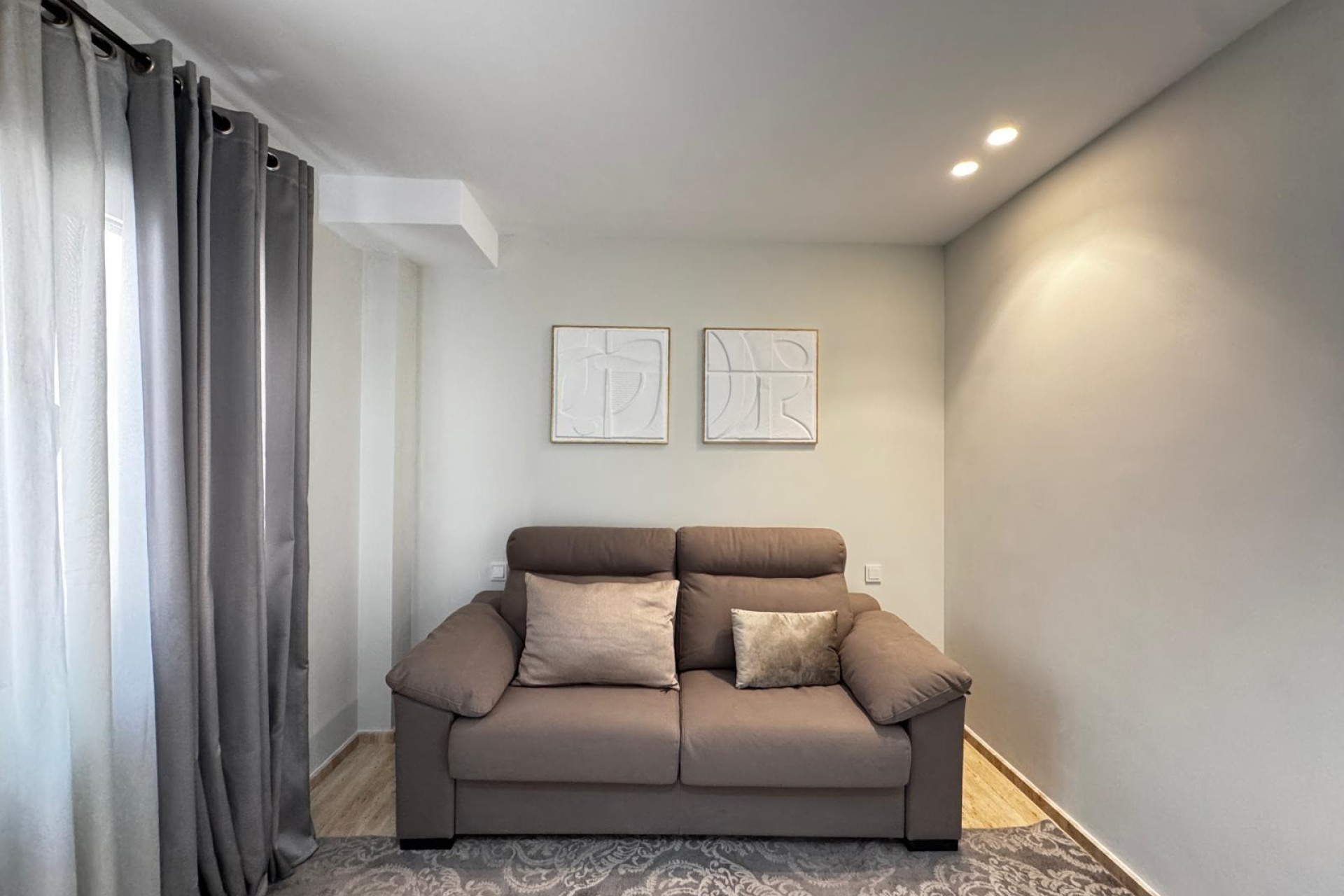 Resale - Apartment  - Torrevieja - Playa del Cura