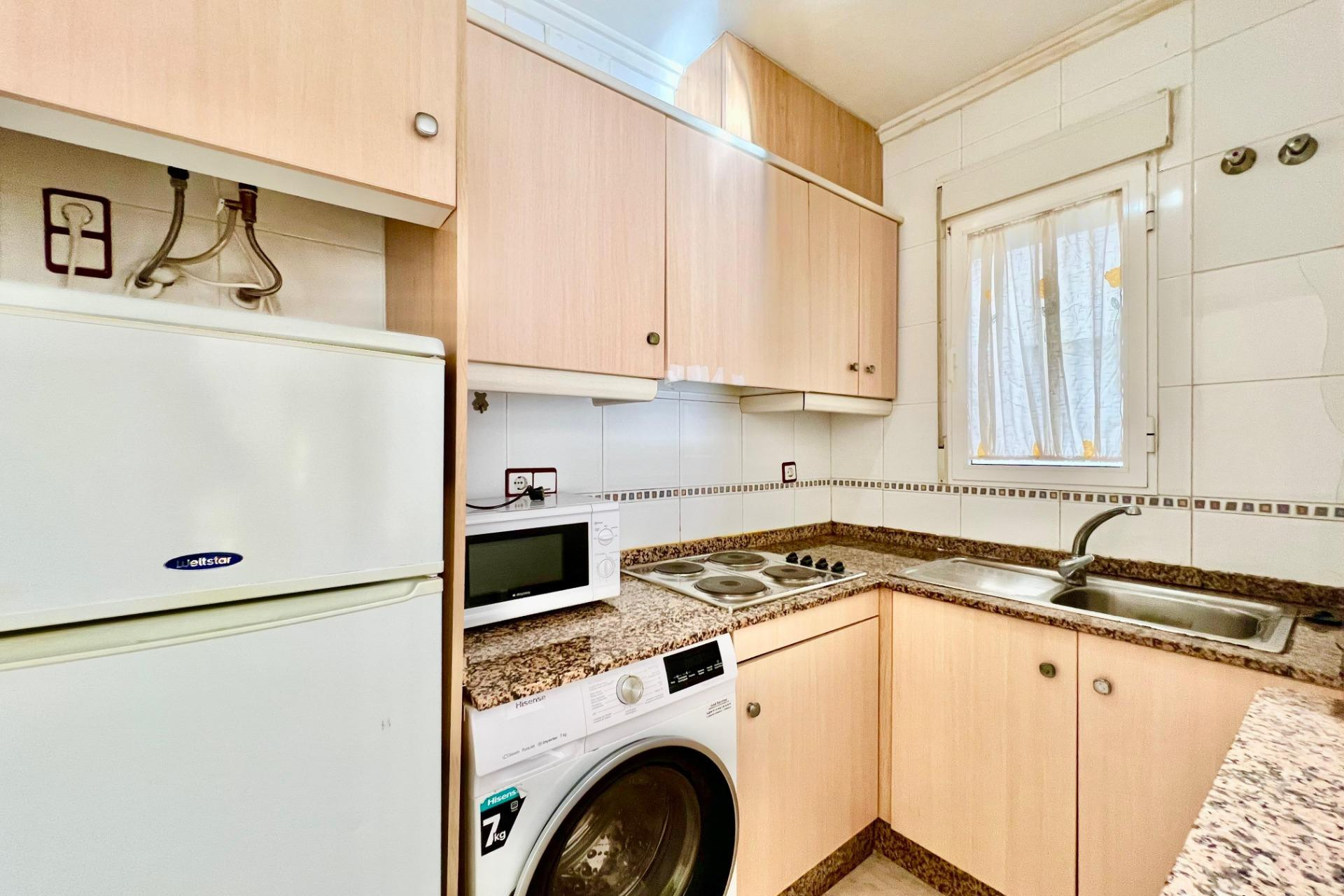 Resale - Apartment  - Torrevieja - Playa del Cura