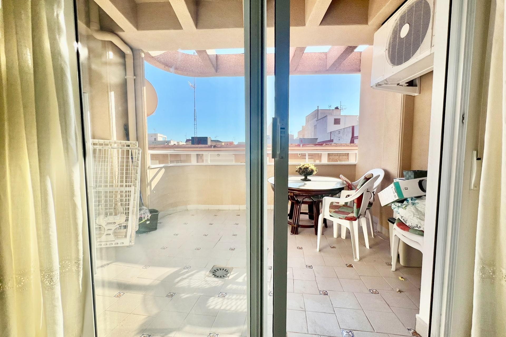 Resale - Apartment  - Torrevieja - Playa del Cura