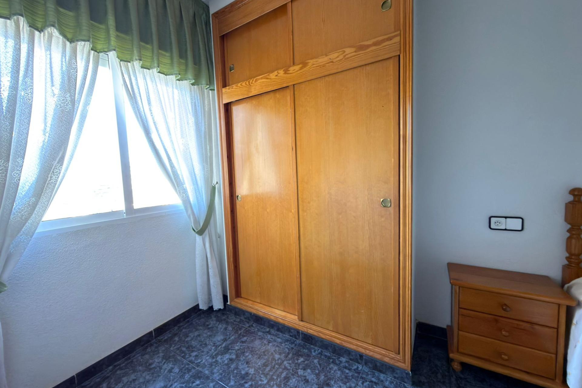 Resale - Apartment  - Torrevieja - Playa del Cura