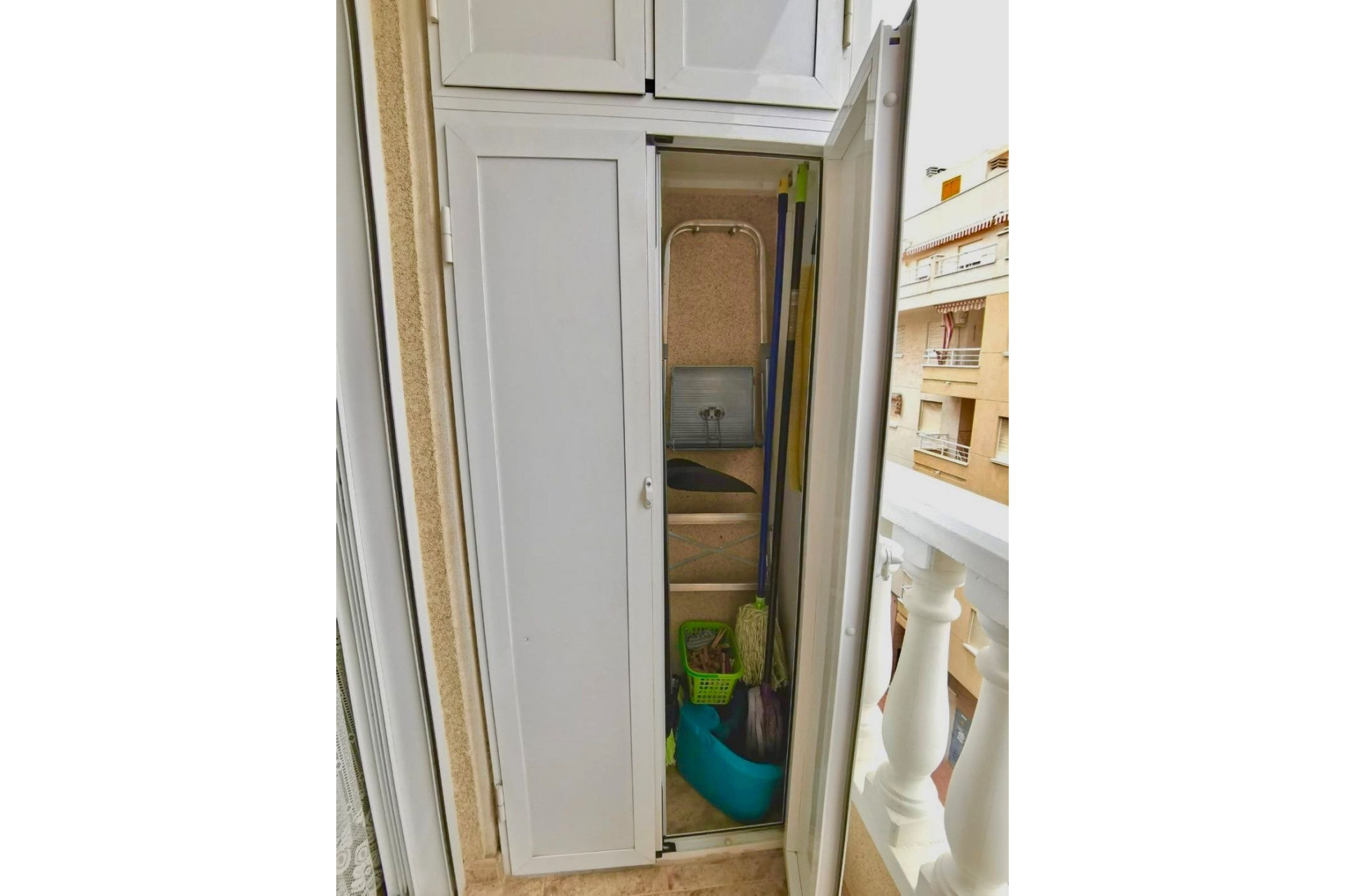 Resale - Apartment  - Torrevieja - Playa del cura