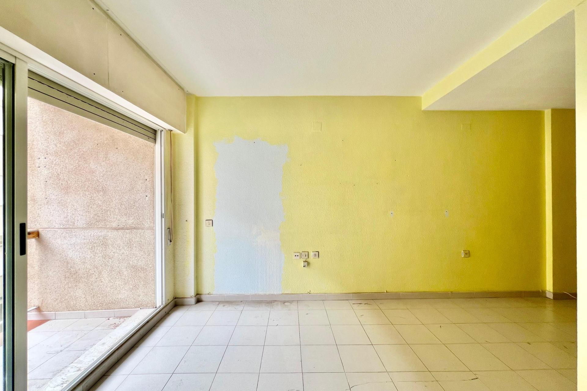 Resale - Apartment  - Torrevieja - Playa del Cura