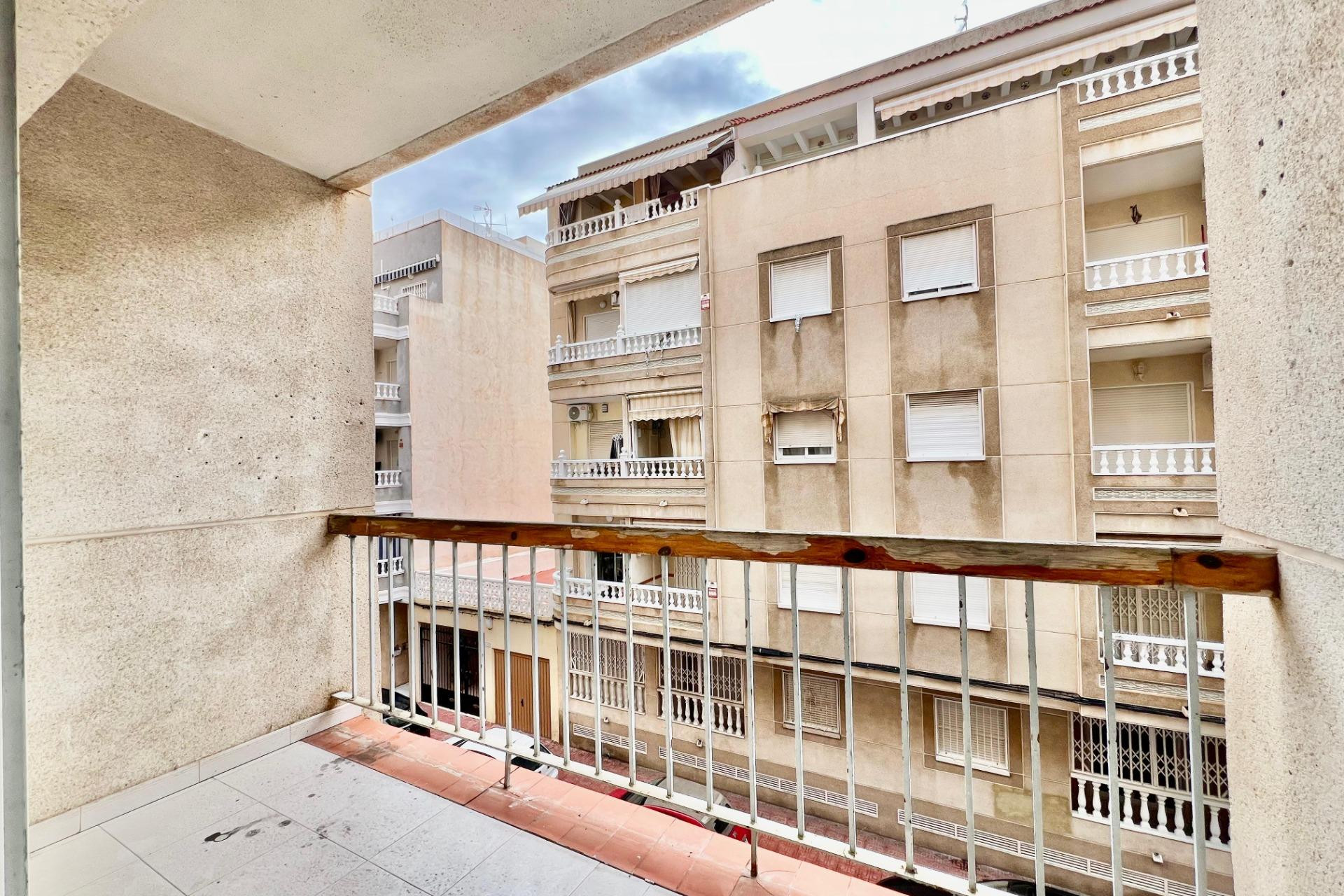 Resale - Apartment  - Torrevieja - Playa del Cura