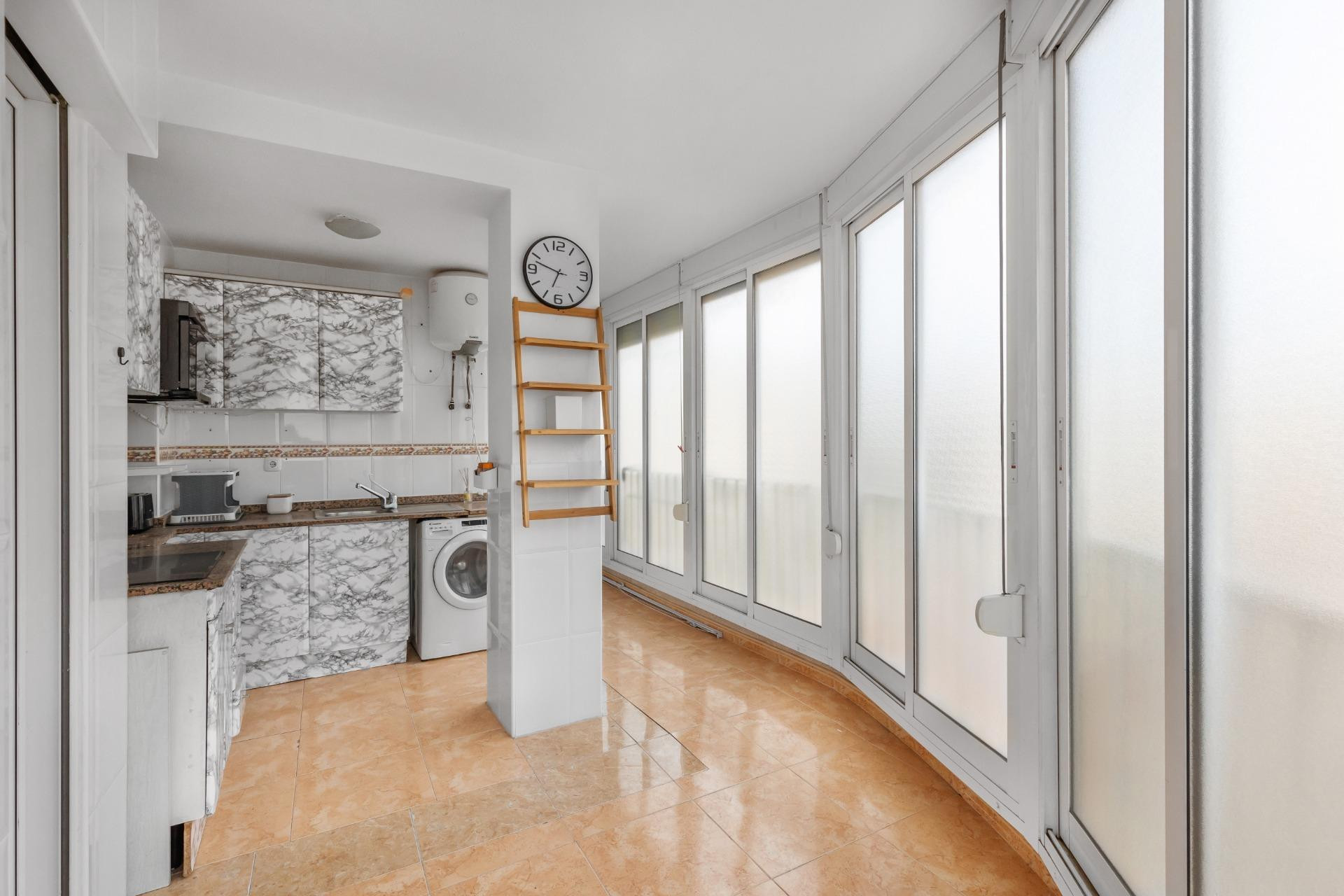 Resale - Apartment  - Torrevieja - Playa del cura