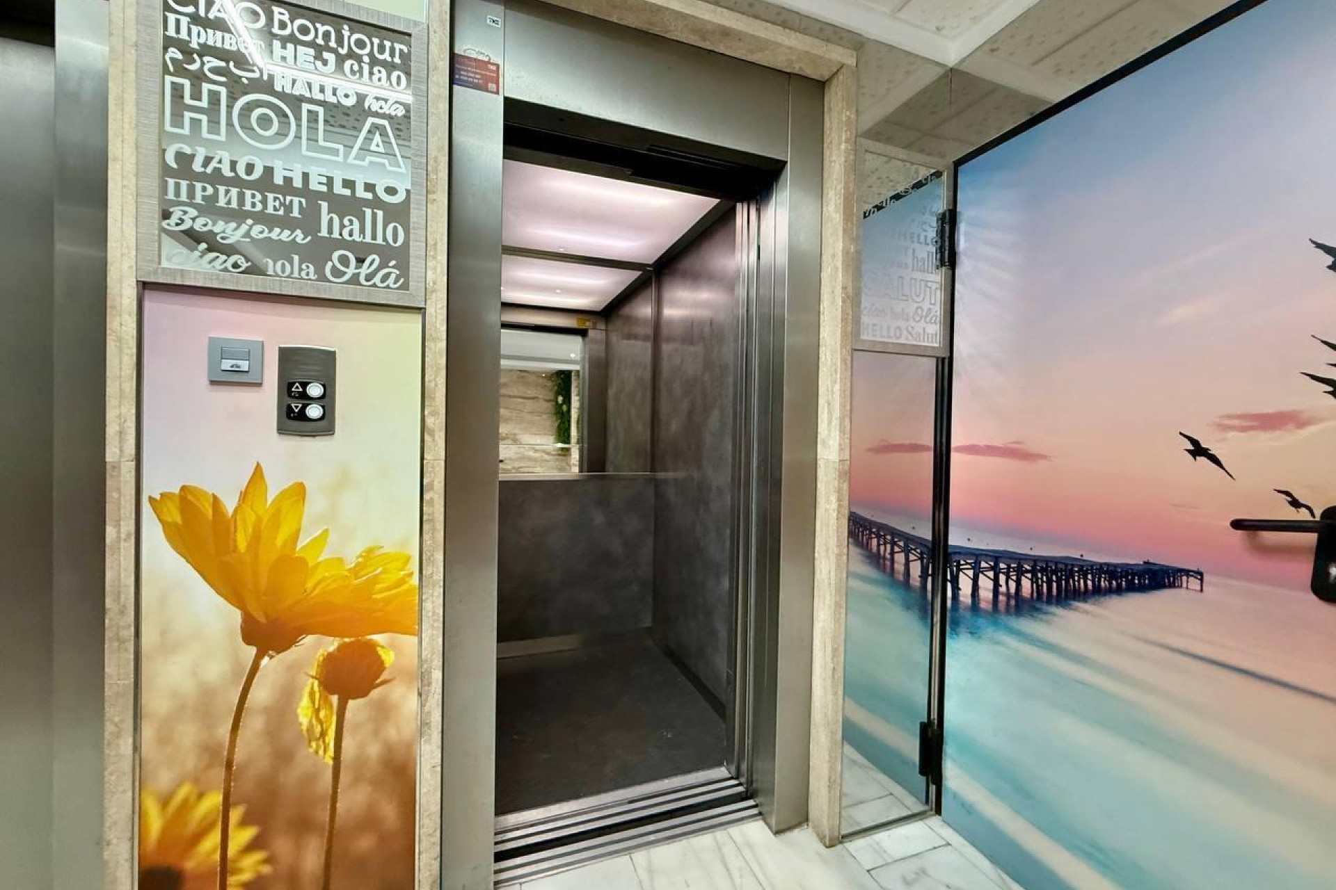 Resale - Apartment  - Torrevieja - Playa del Cura