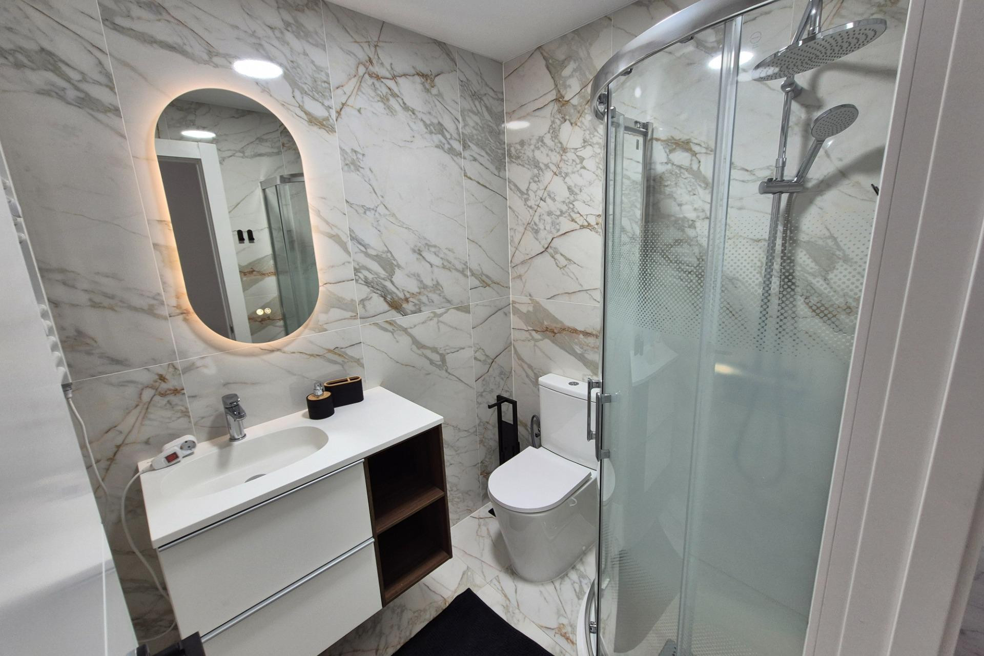 Resale - Apartment  - Torrevieja - Playa del Cura