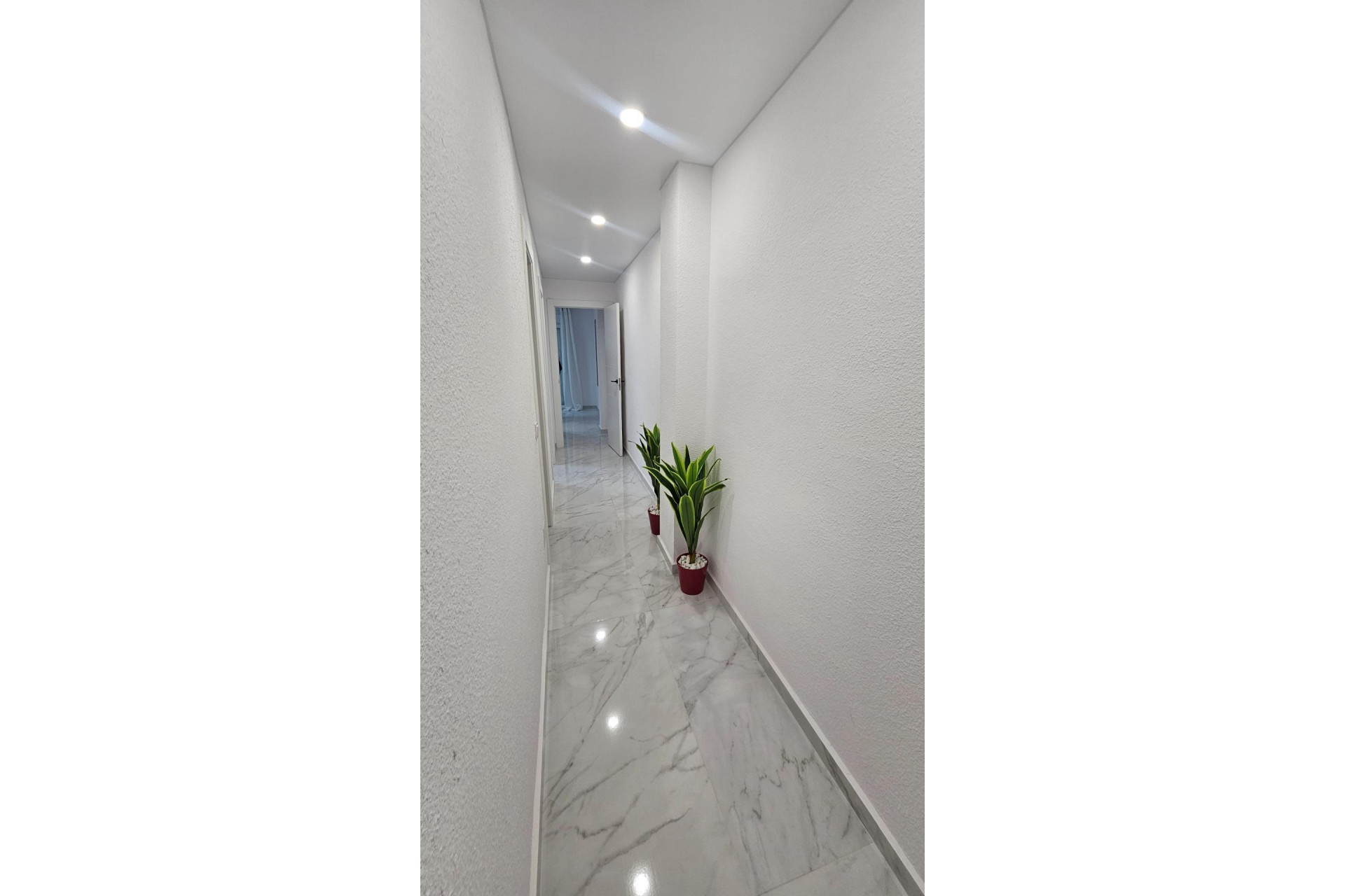 Resale - Apartment  - Torrevieja - Playa del Cura