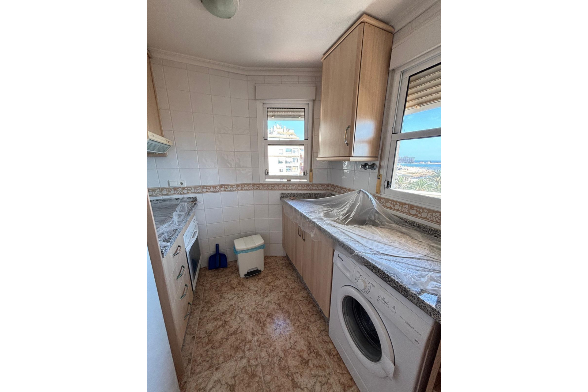 Resale - Apartment  - Torrevieja - Playa del Cura