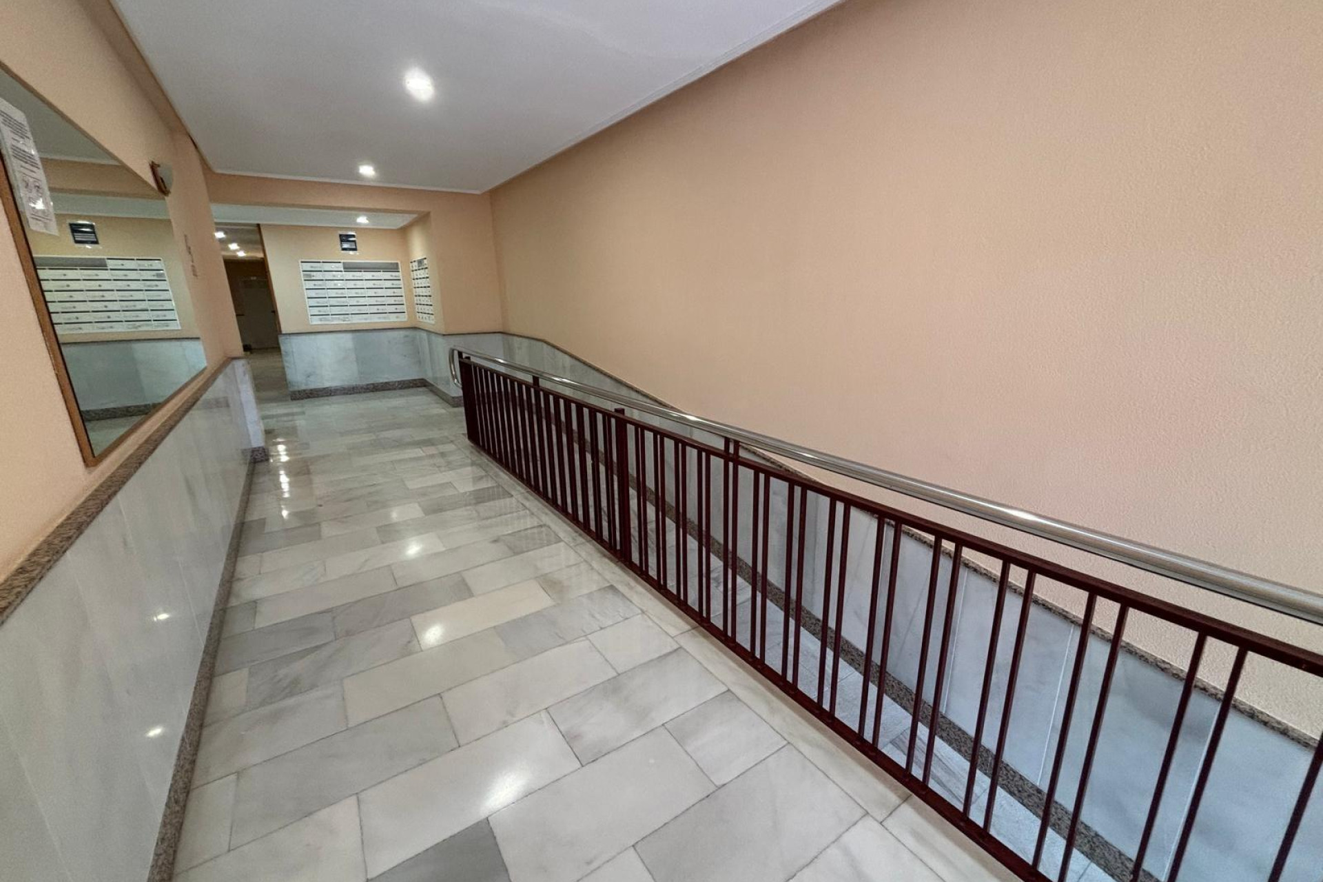 Resale - Apartment  - Torrevieja - Playa del Cura