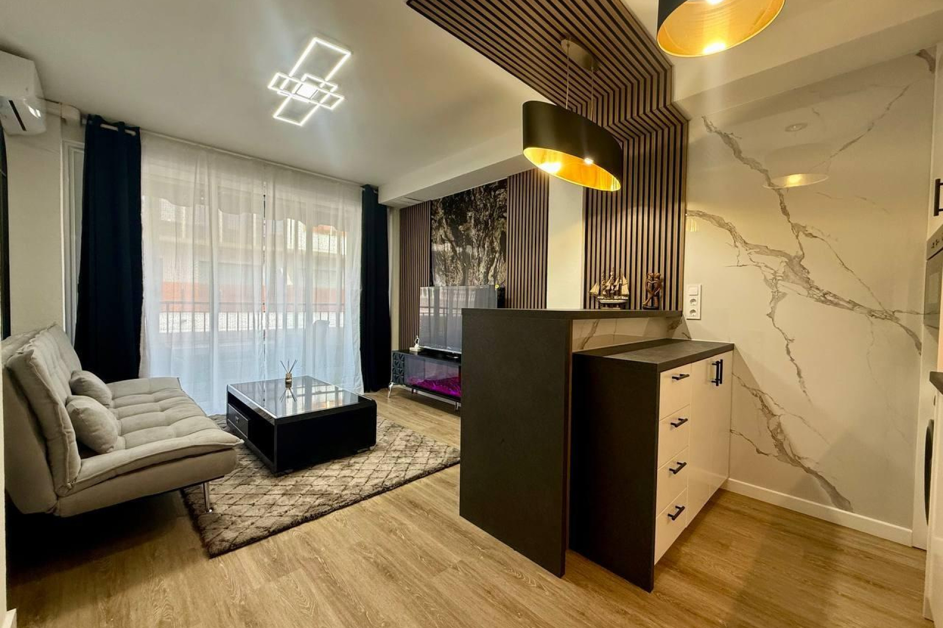 Resale - Apartment  - Torrevieja - Playa del Cura