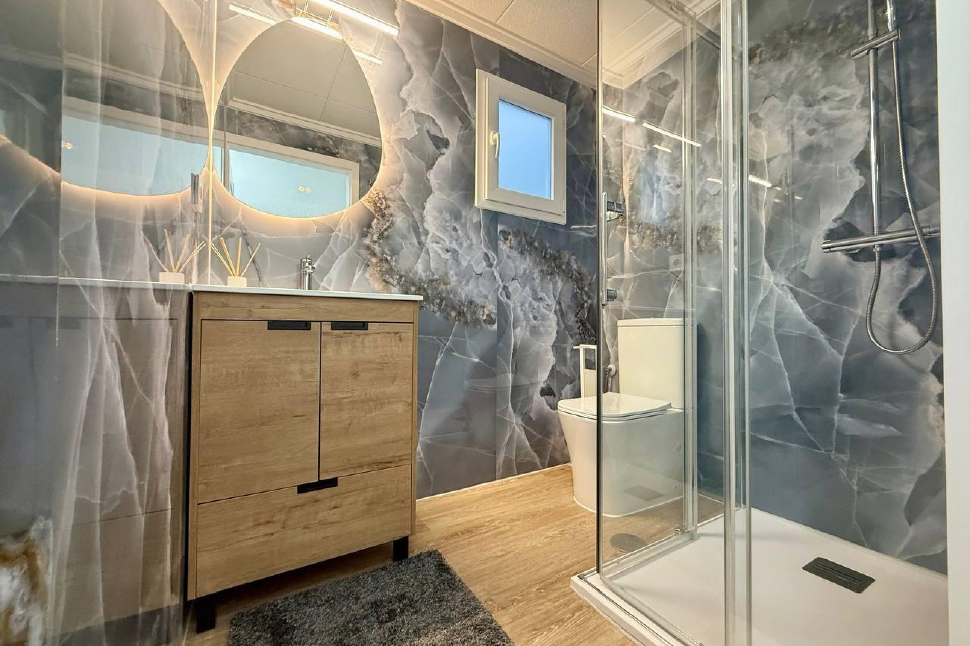 Resale - Apartment  - Torrevieja - Playa del Cura