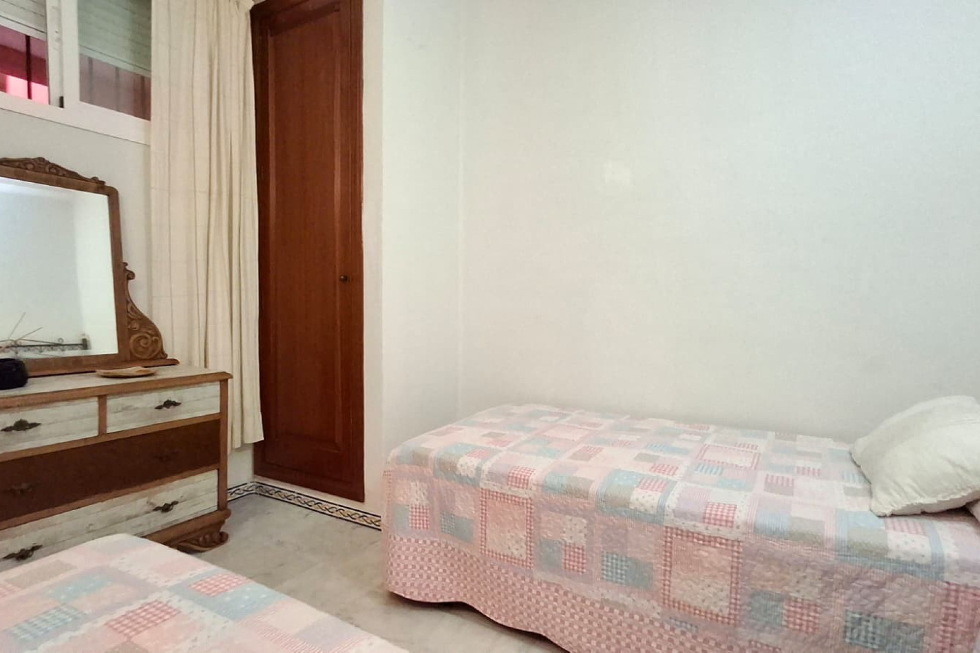 Resale - Apartment  - Torrevieja - Playa Los Locos