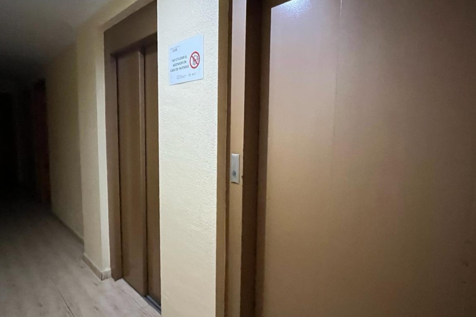 Resale - Apartment  - Torrevieja - Playa Los Naufragos