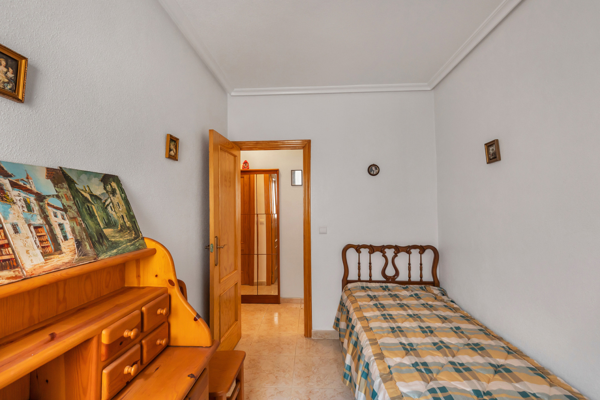 Resale - Apartment  - Torrevieja - Playa Los Naufragos