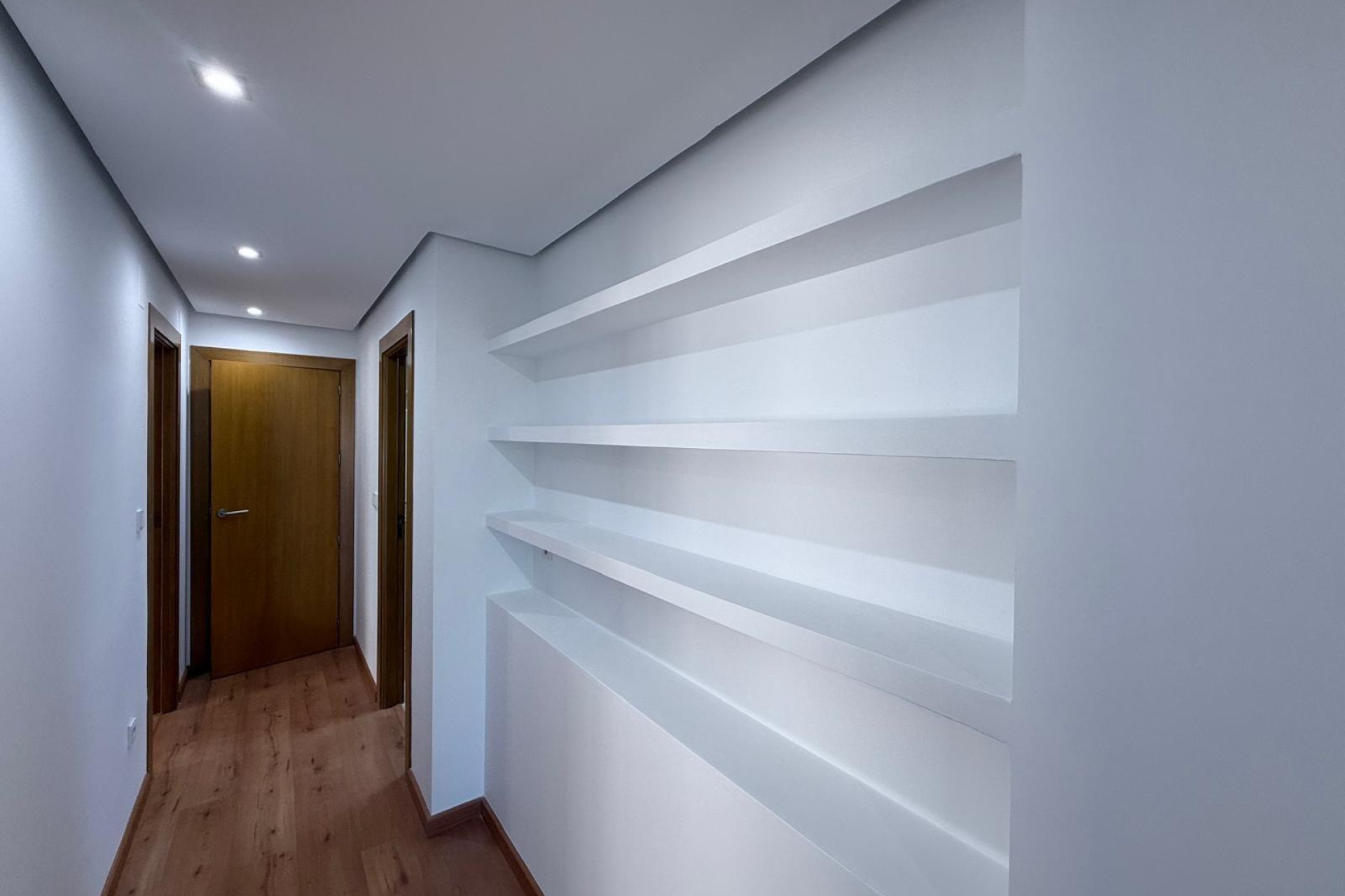 Resale - Apartment  - Torrevieja - Puerto Deportivo