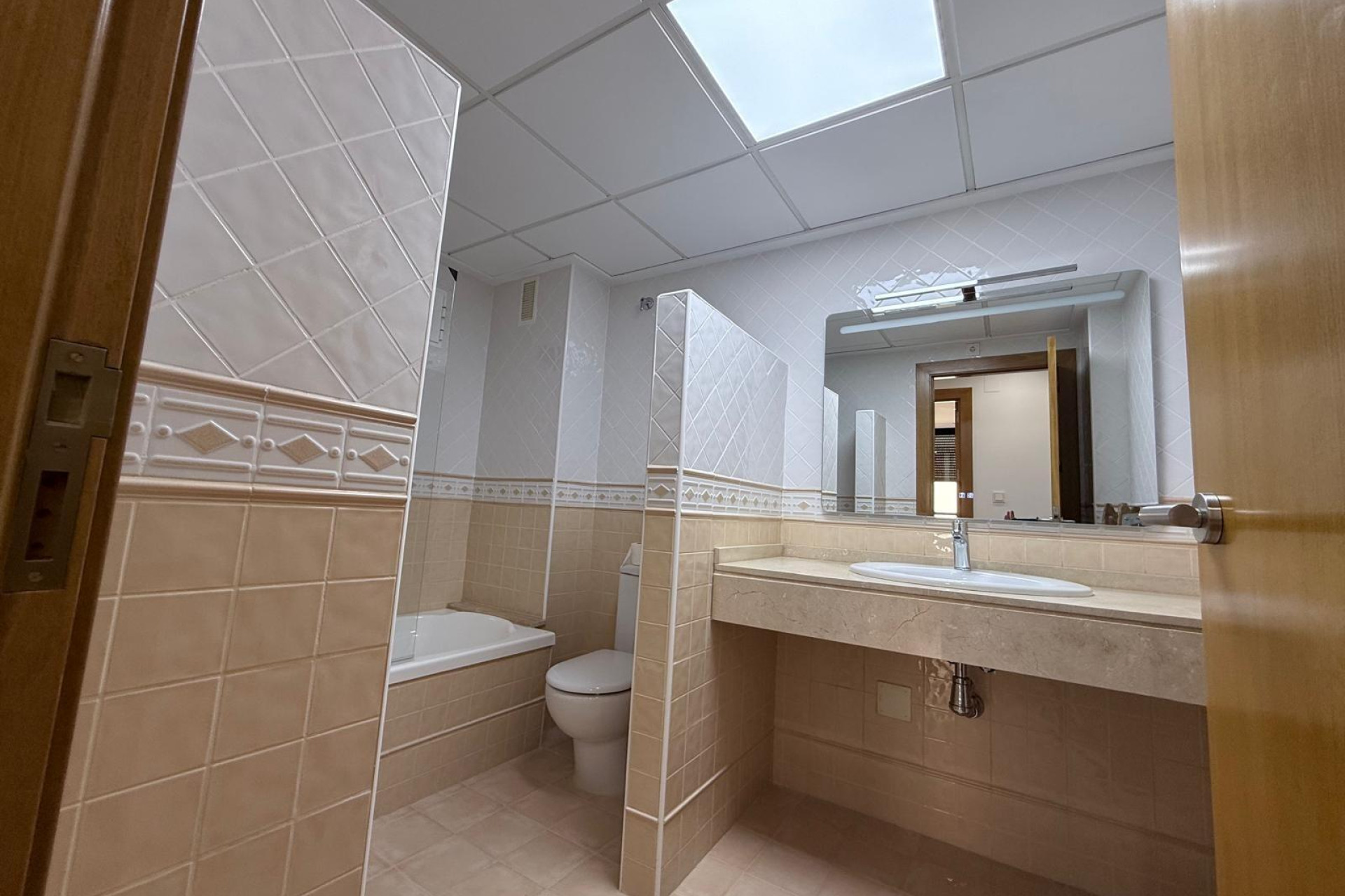 Resale - Apartment  - Torrevieja - Puerto Deportivo