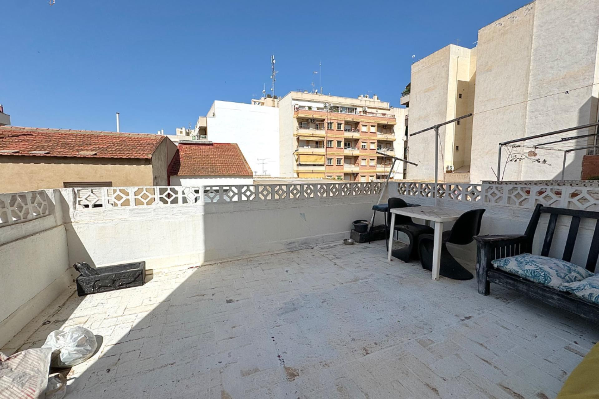 Resale - Apartment  - Torrevieja - Puerto