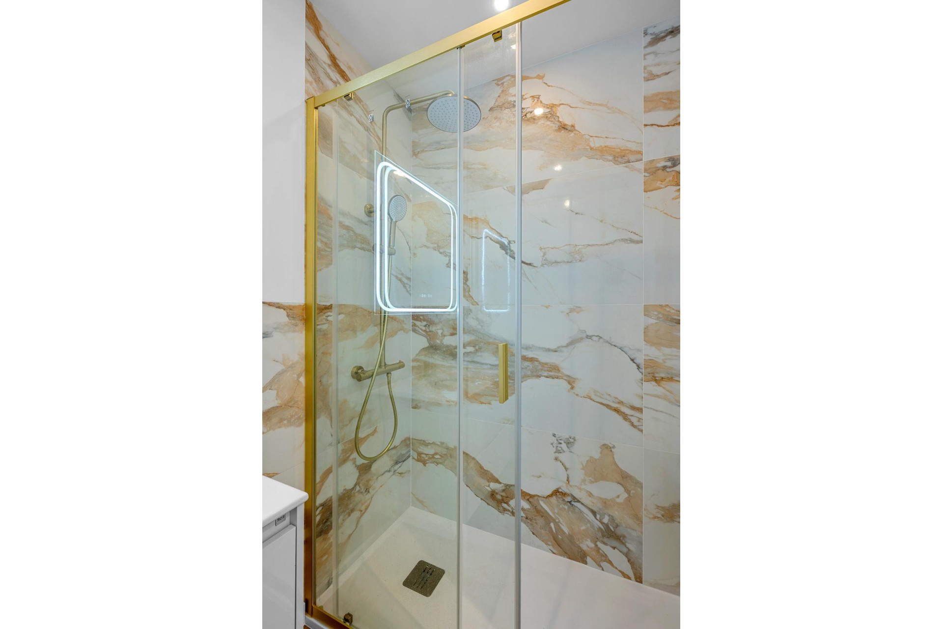 Resale - Apartment  - Torrevieja - Punta prima