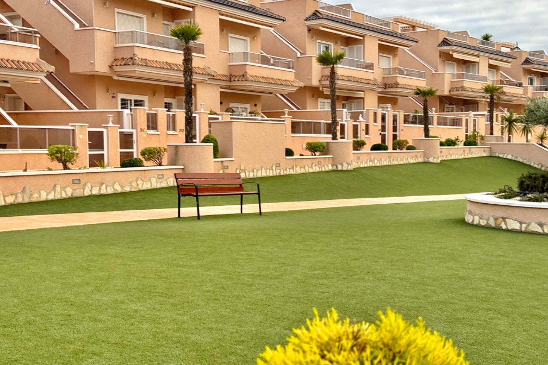 Resale - Apartment  - Torrevieja - Punta prima