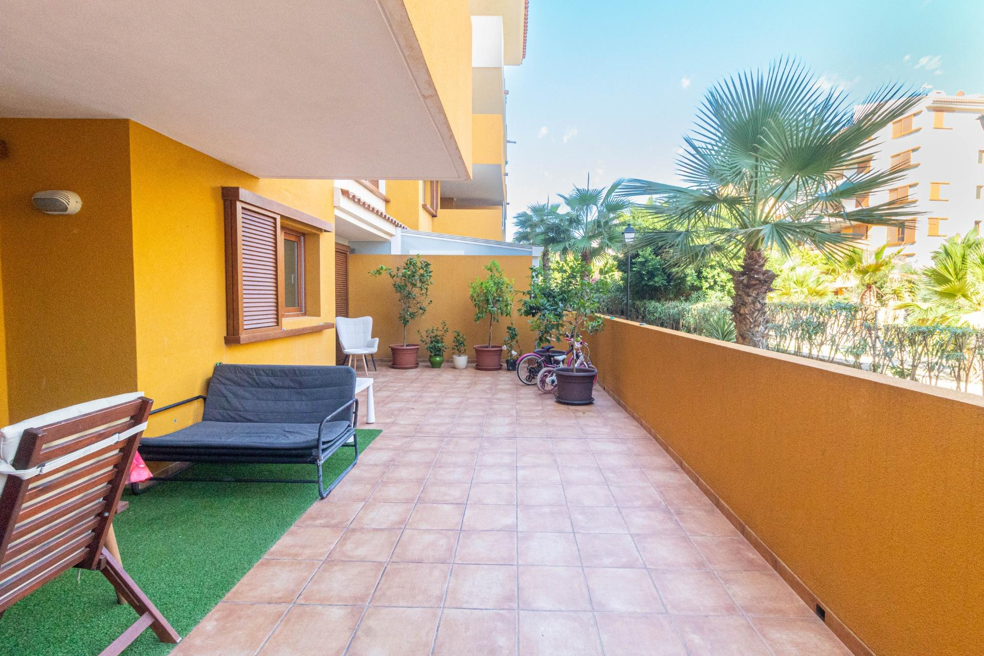 Resale - Apartment  - Torrevieja - Punta prima