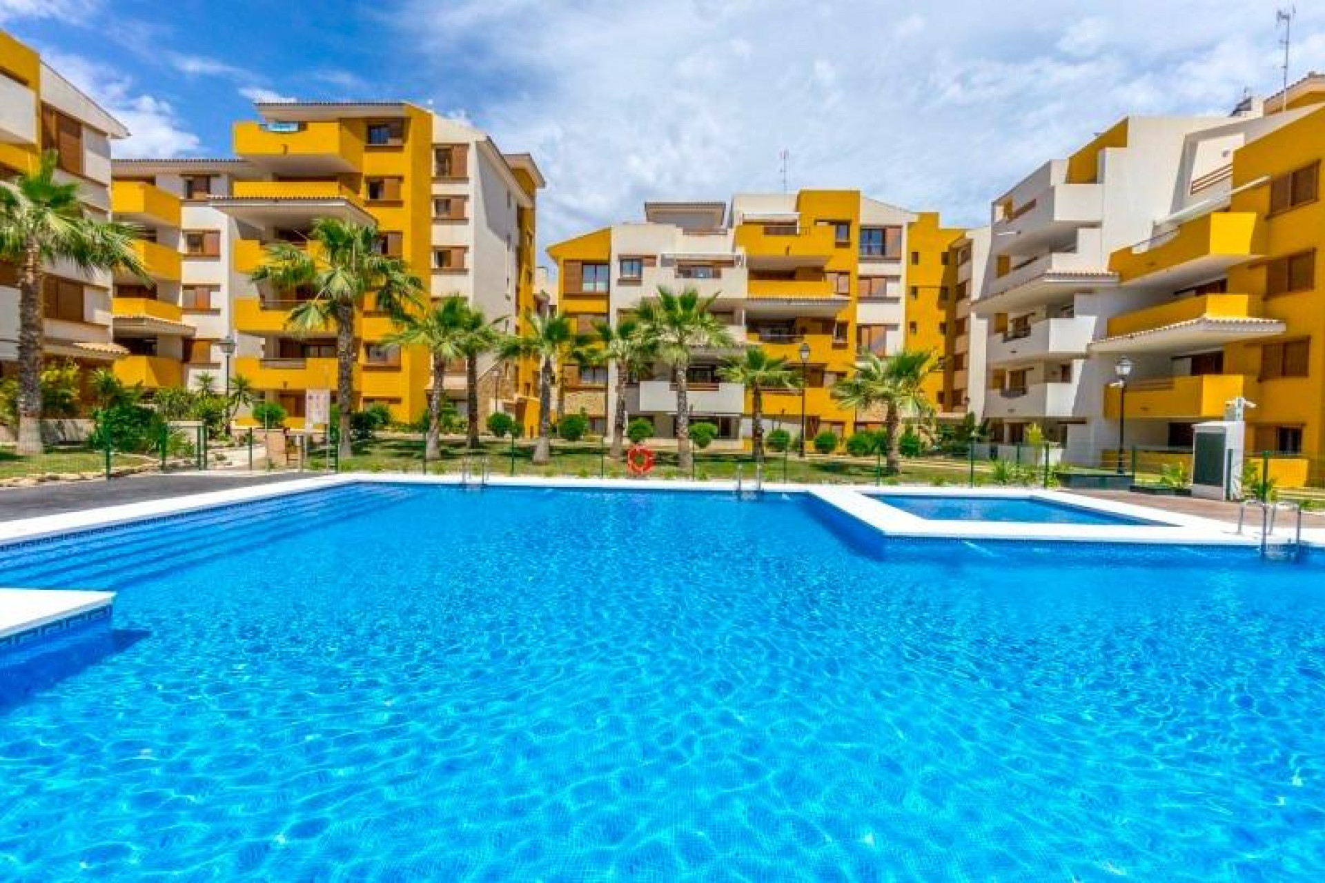 Resale - Apartment  - Torrevieja - Punta prima