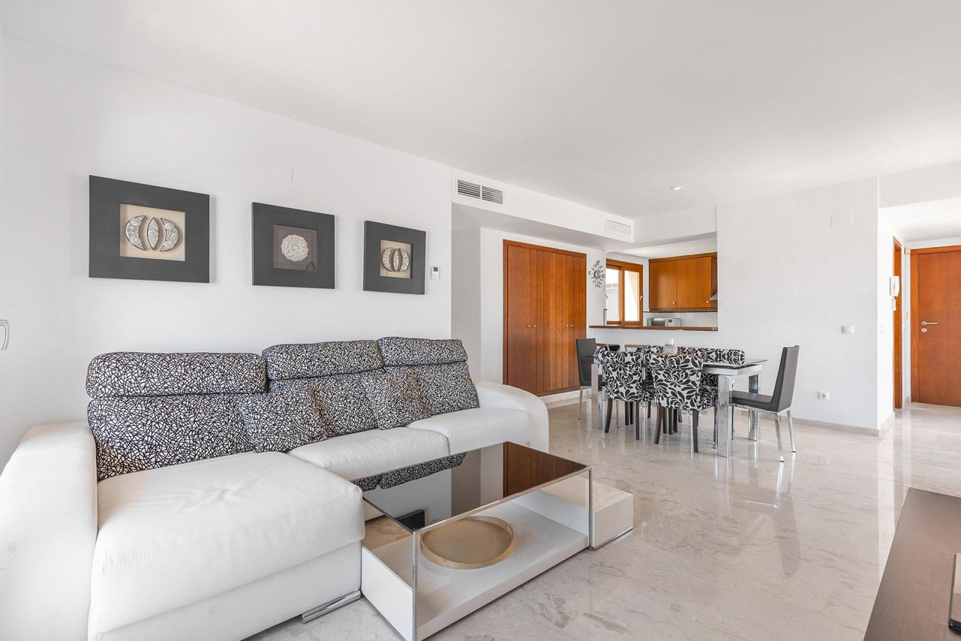 Resale - Apartment  - Torrevieja - Punta prima