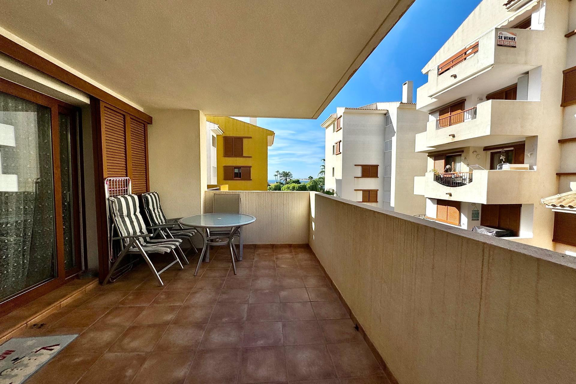 Resale - Apartment  - Torrevieja - Punta prima