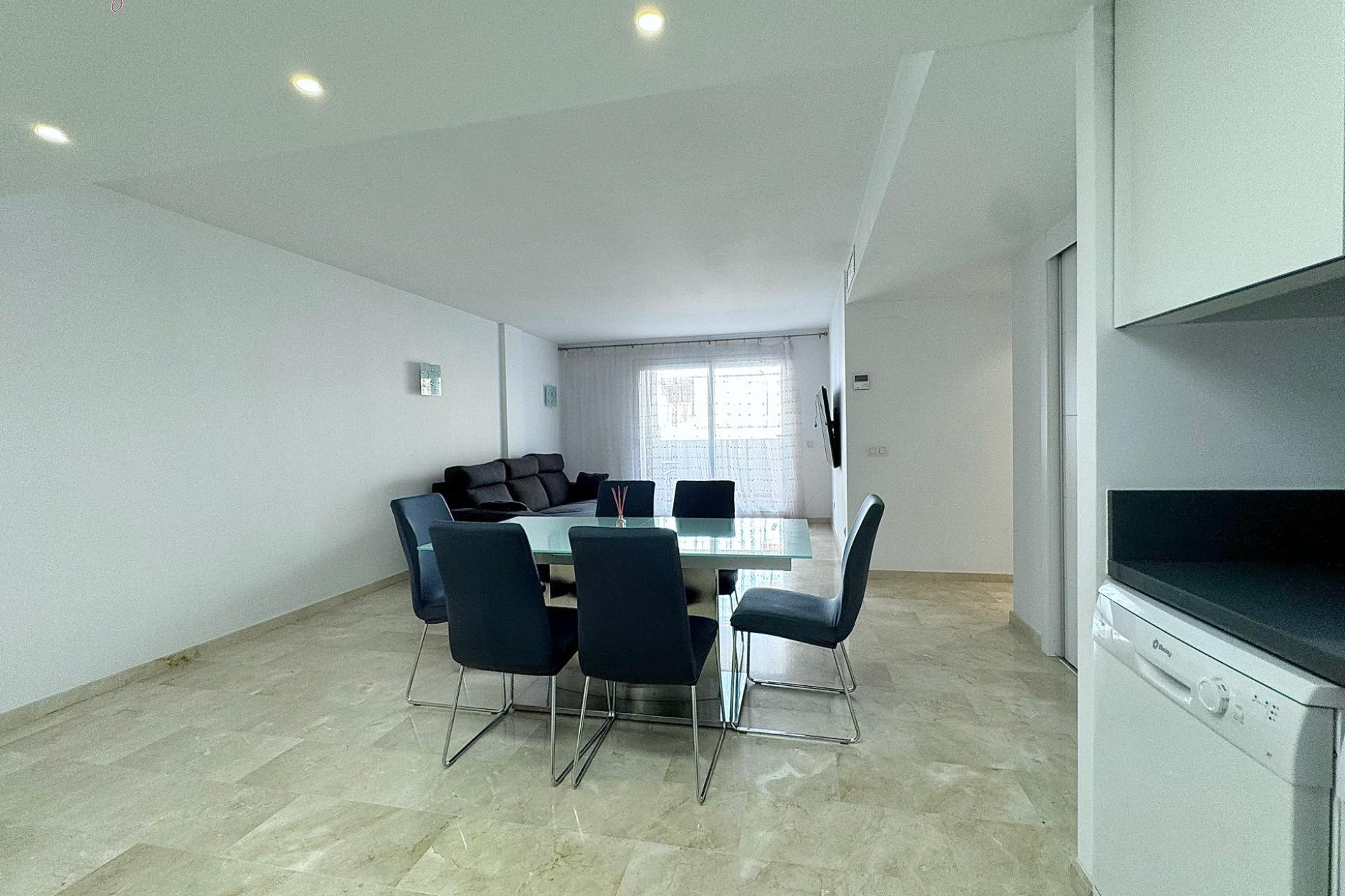 Resale - Apartment  - Torrevieja - Punta prima