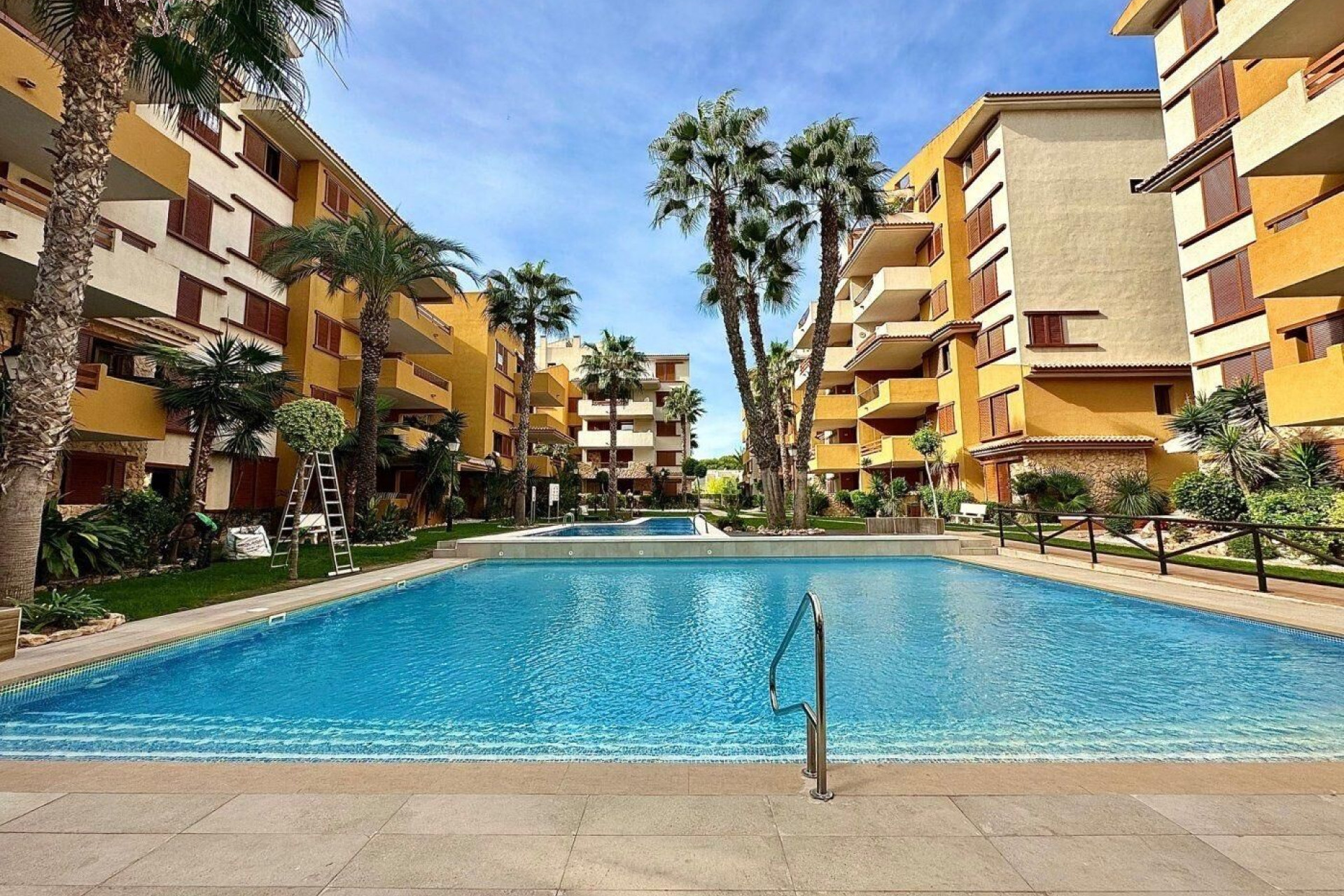 Resale - Apartment  - Torrevieja - Punta prima