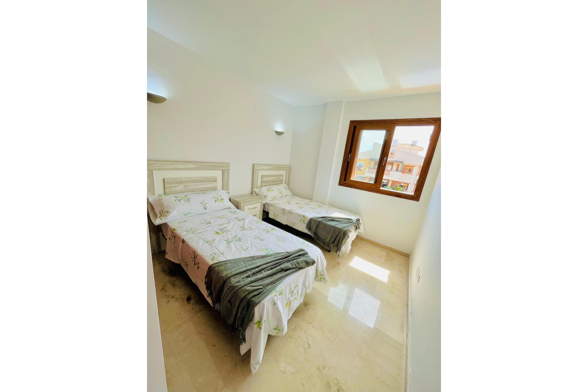 Resale - Apartment  - Torrevieja - Punta prima