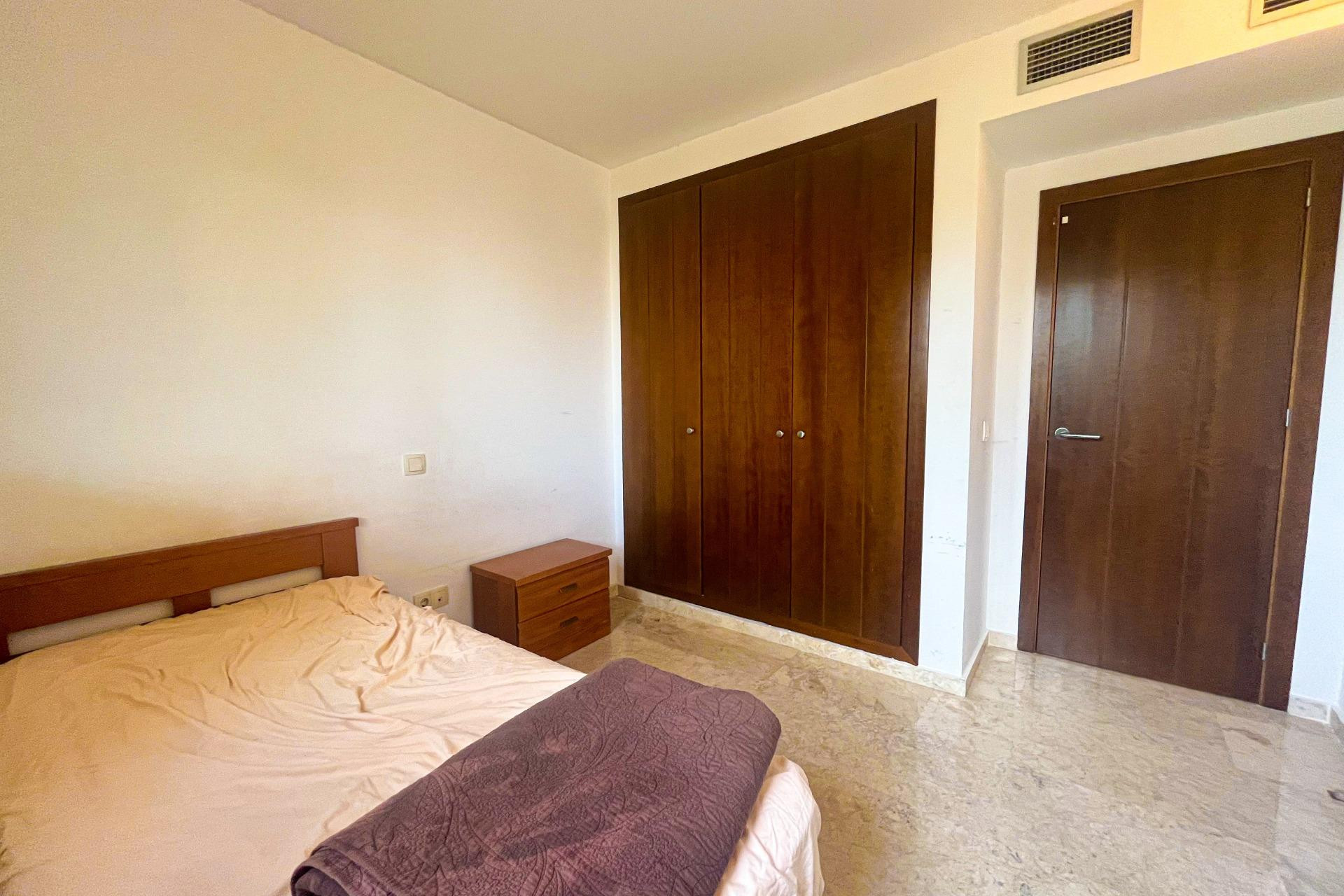 Resale - Apartment  - Torrevieja - Punta prima