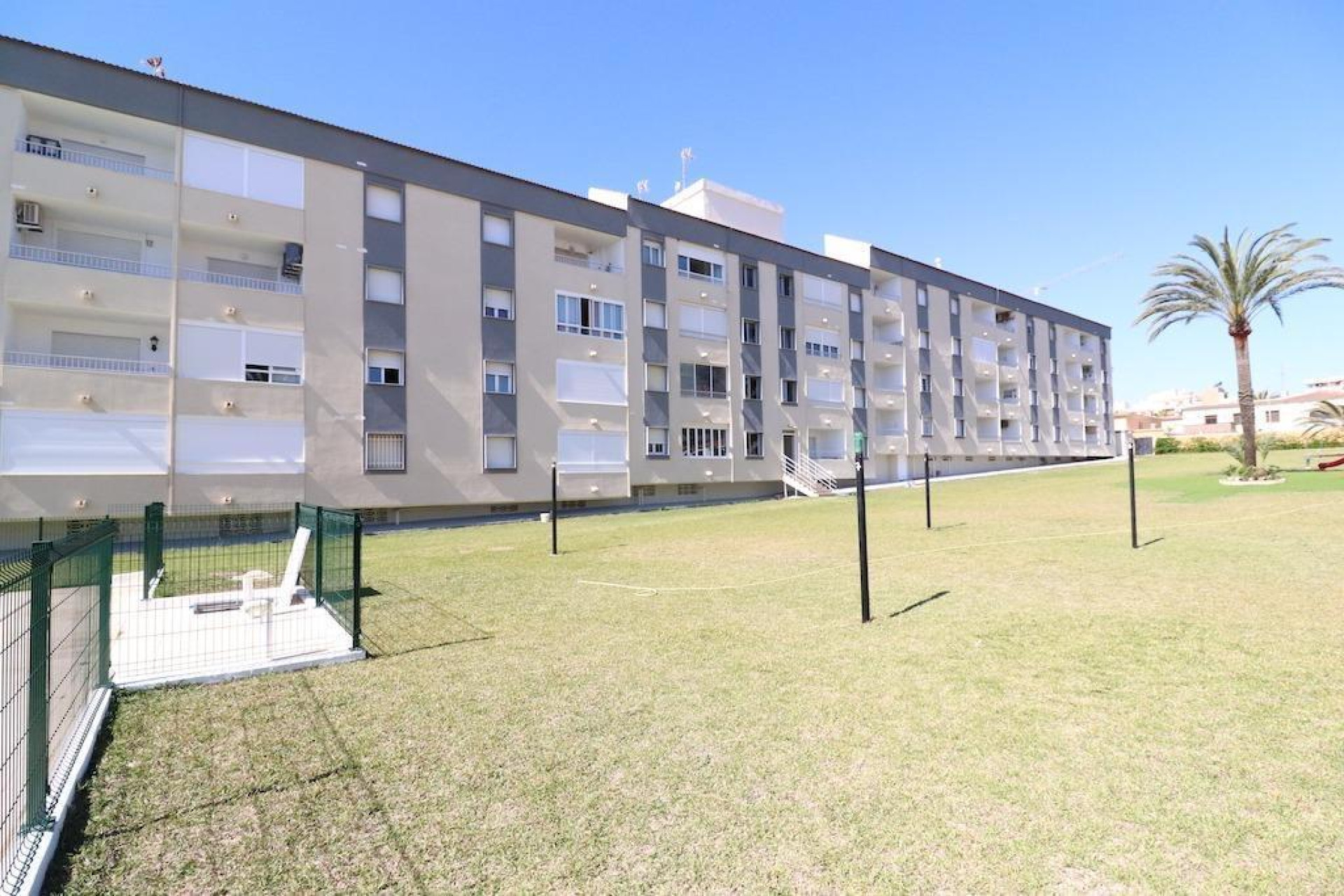 Resale - Apartment  - Torrevieja - Punta prima