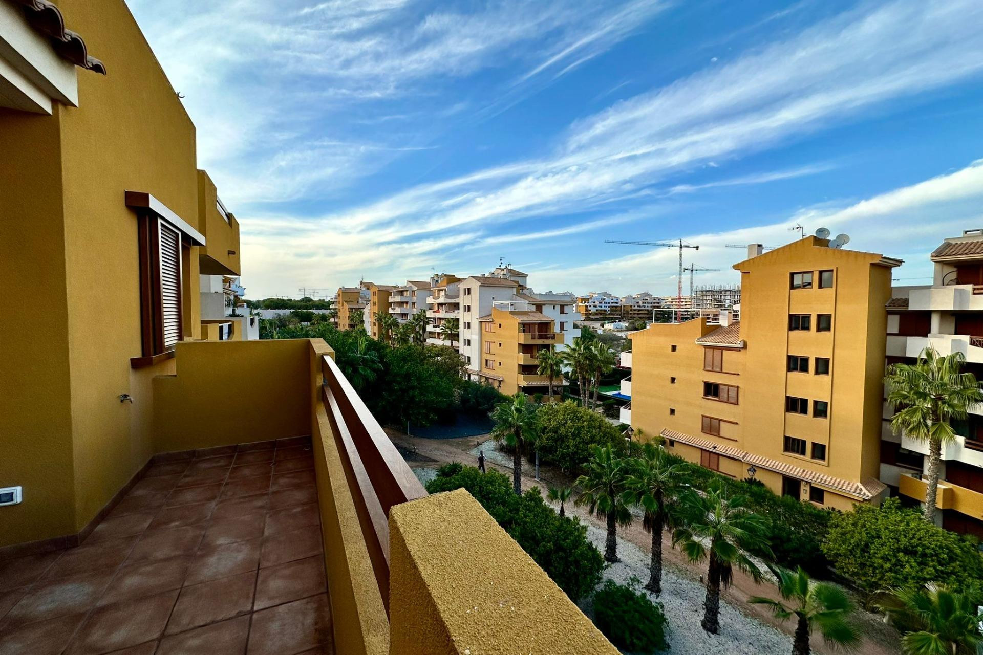 Resale - Apartment  - Torrevieja - Punta prima