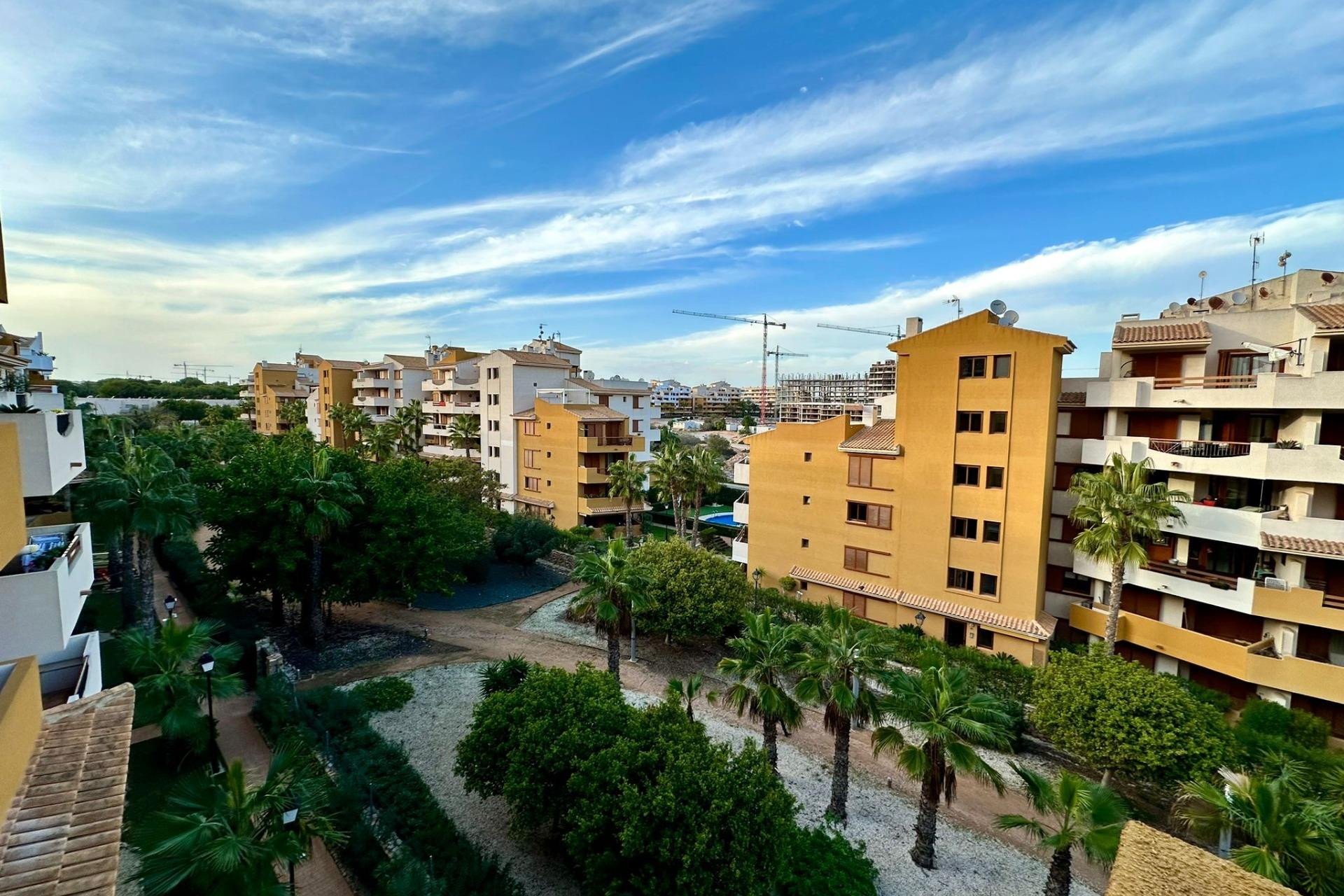 Resale - Apartment  - Torrevieja - Punta prima