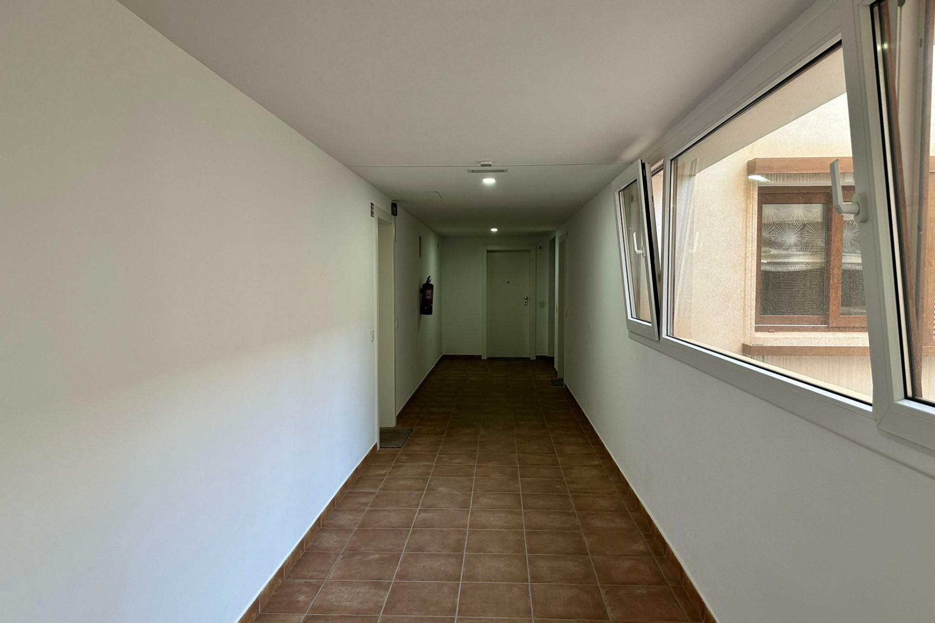 Resale - Apartment  - Torrevieja - Punta prima