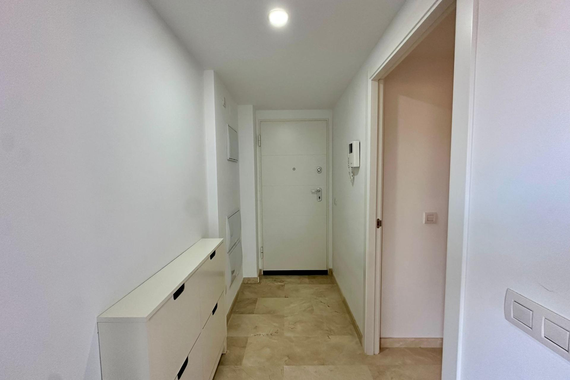 Resale - Apartment  - Torrevieja - Punta prima