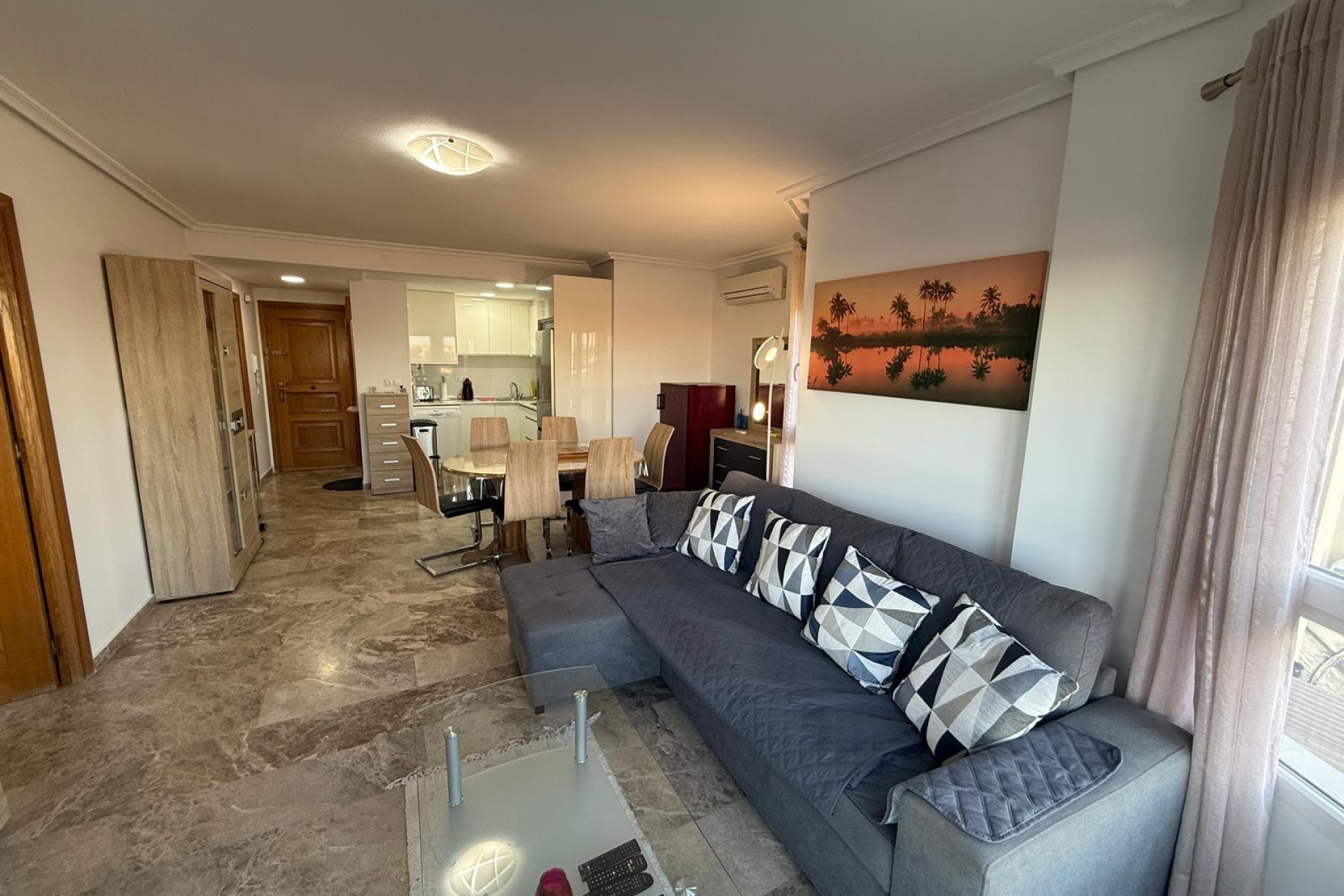 Resale - Apartment  - Torrevieja - Punta prima