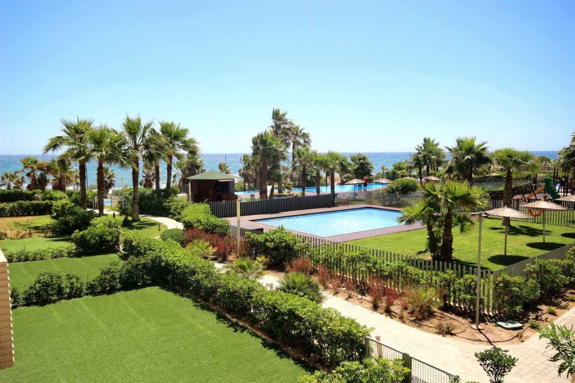 Resale - Apartment  - Torrevieja - Punta prima
