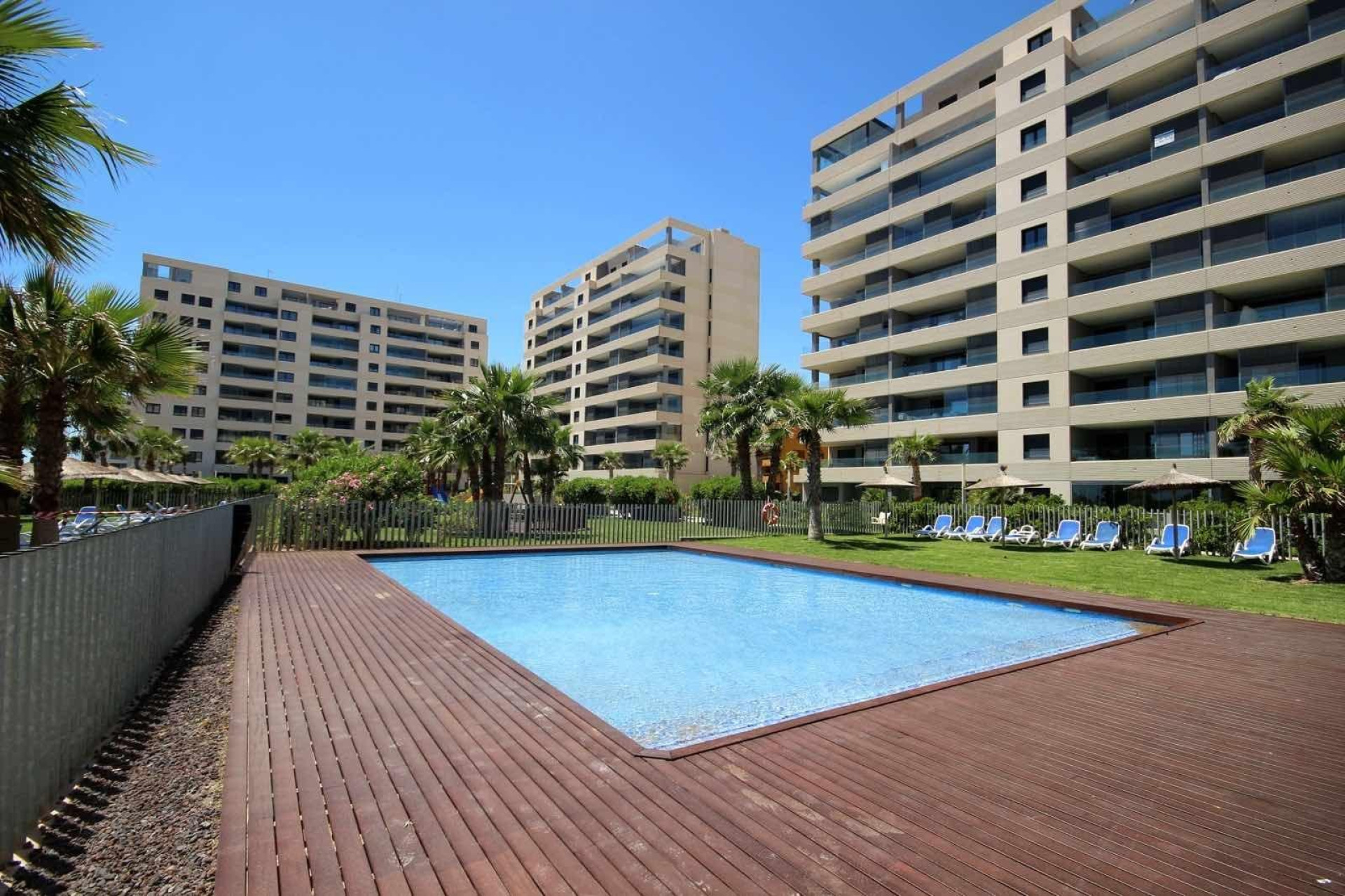 Resale - Apartment  - Torrevieja - Punta prima