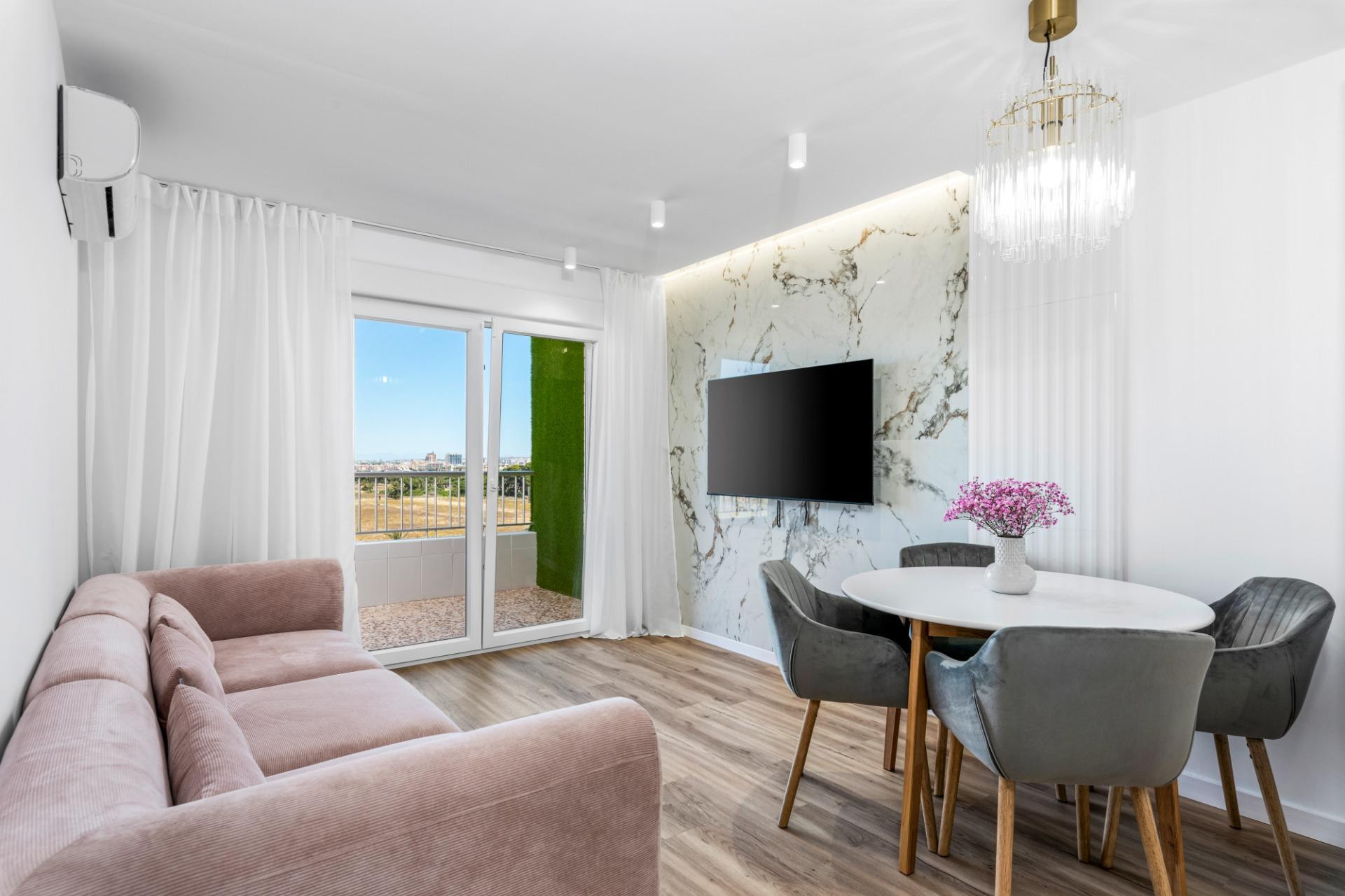Resale - Apartment  - Torrevieja - Punta prima