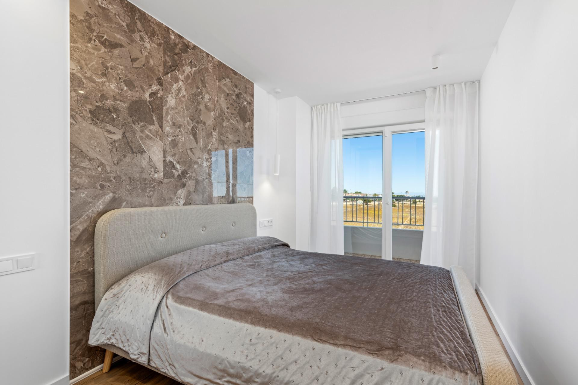 Resale - Apartment  - Torrevieja - Punta prima