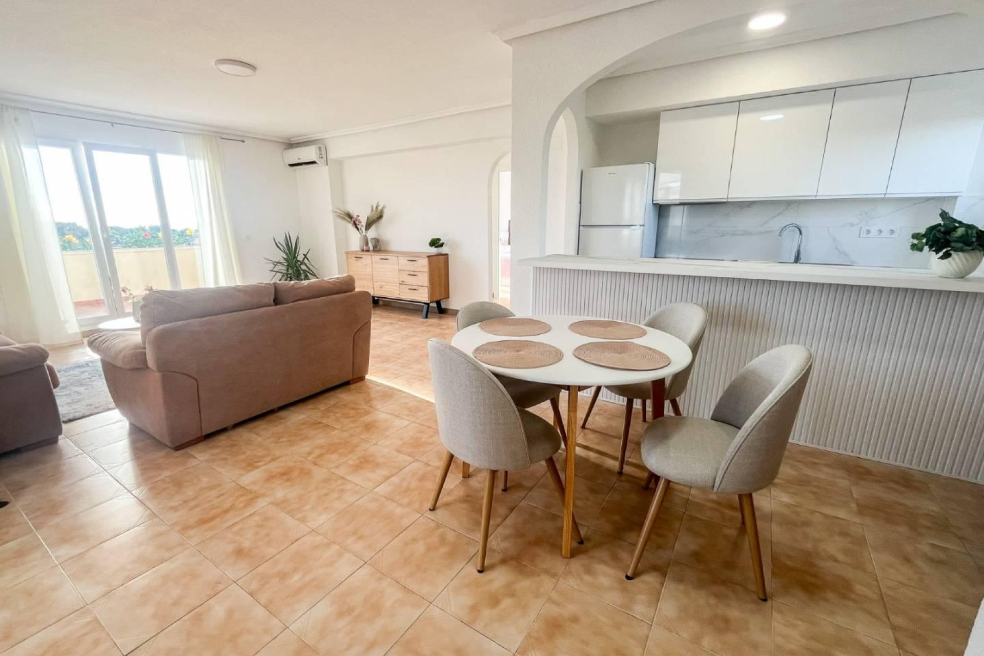 Resale - Apartment  - Torrevieja - Punta prima