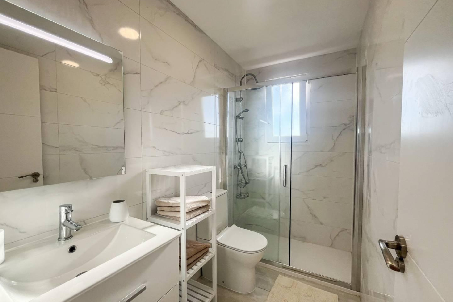 Resale - Apartment  - Torrevieja - Punta prima