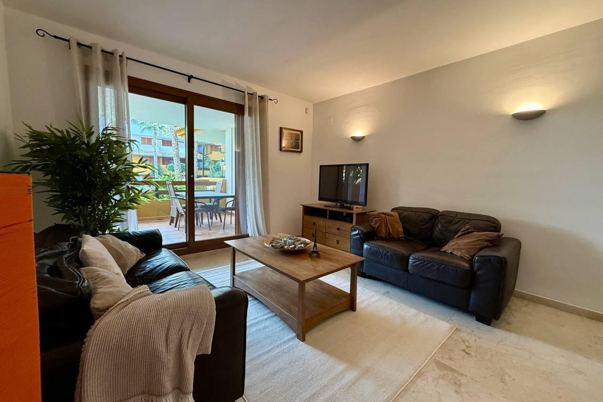 Resale - Apartment  - Torrevieja - Punta prima