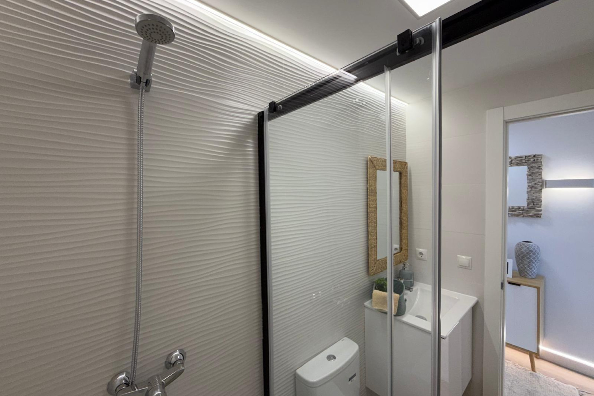 Resale - Apartment  - Torrevieja - Punta prima