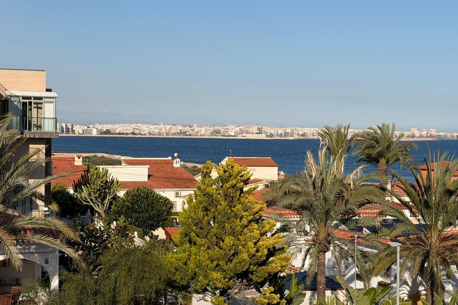 Resale - Apartment  - Torrevieja - Punta prima