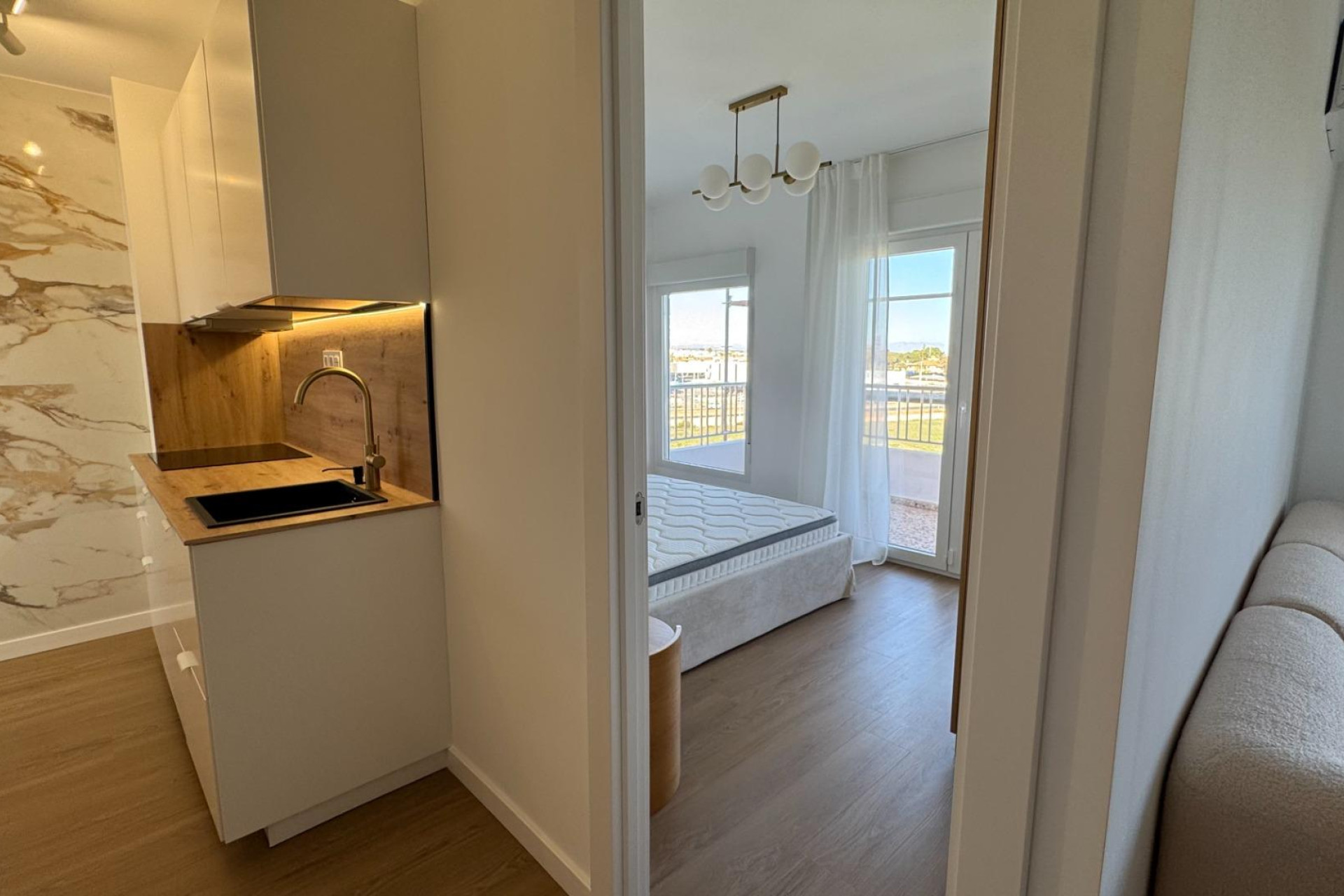 Resale - Apartment  - Torrevieja - Punta prima